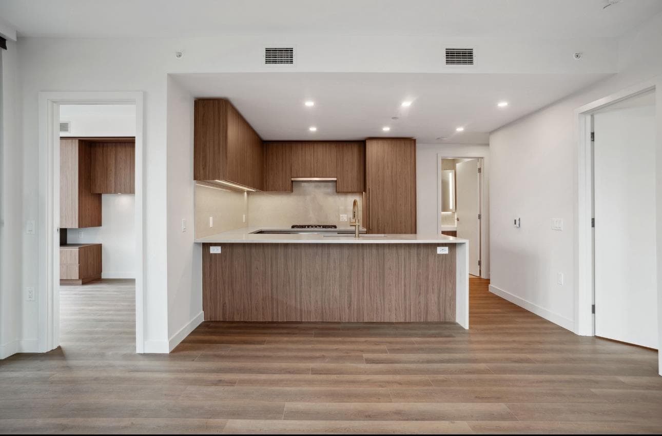 25xx - 5987 Wilson Avenue, Burnaby, V5H 0L7 — photo 5