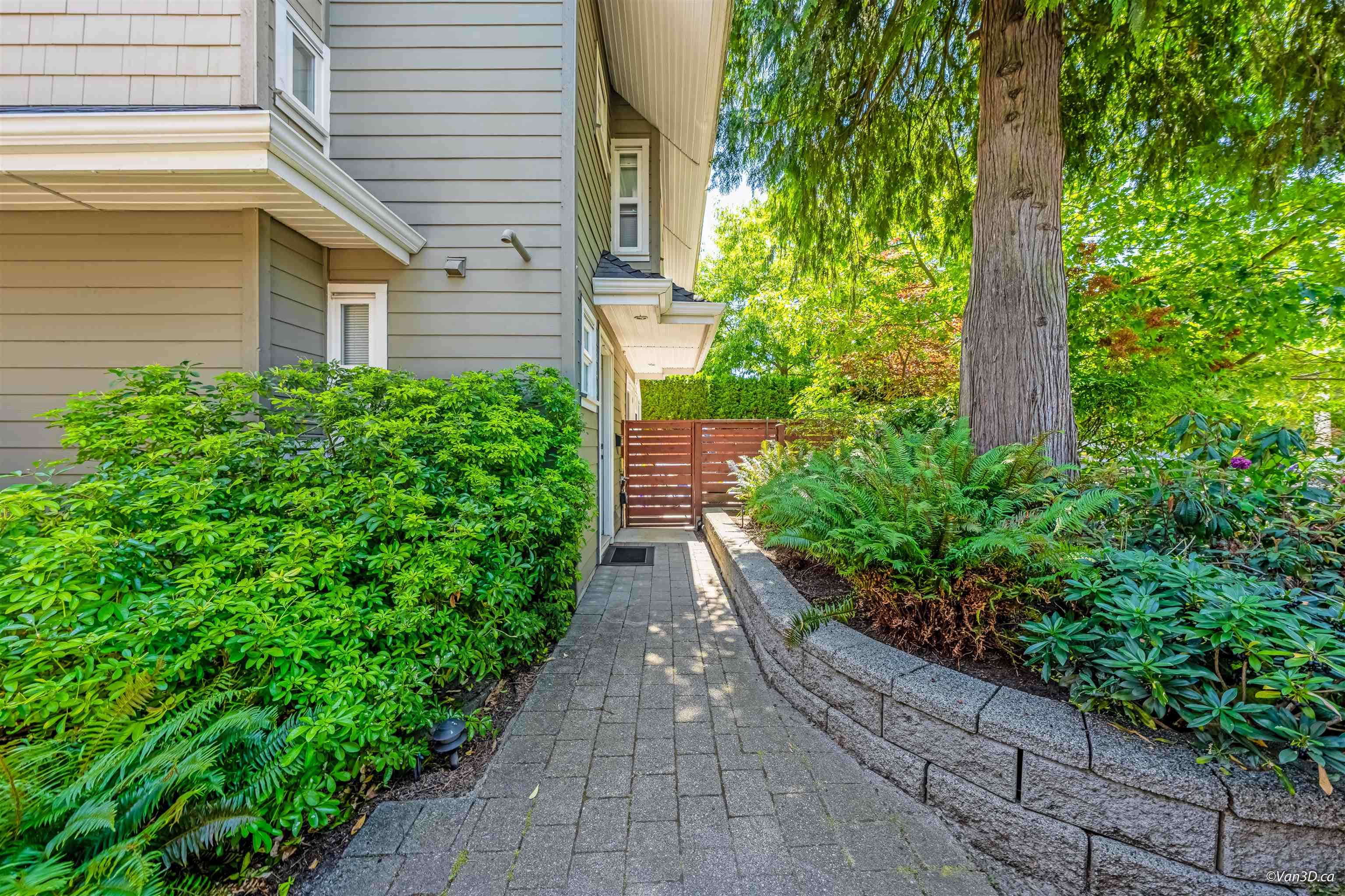 1626 St. Andrews Avenue, North Vancouver, V7L 3L6 — photo 2