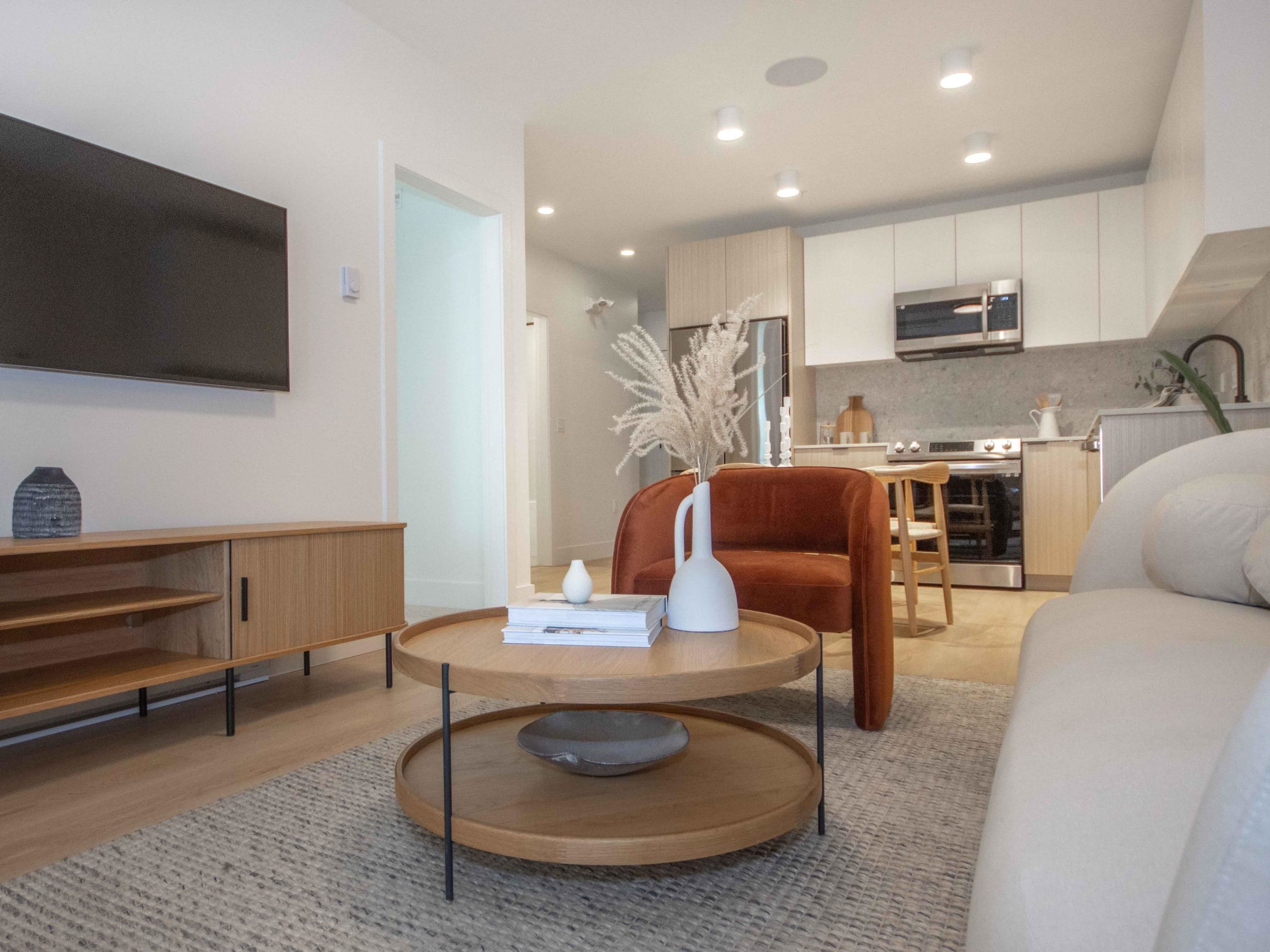 202 - 13455 94a Avenue, Surrey, V0V 0V0 — photo 3