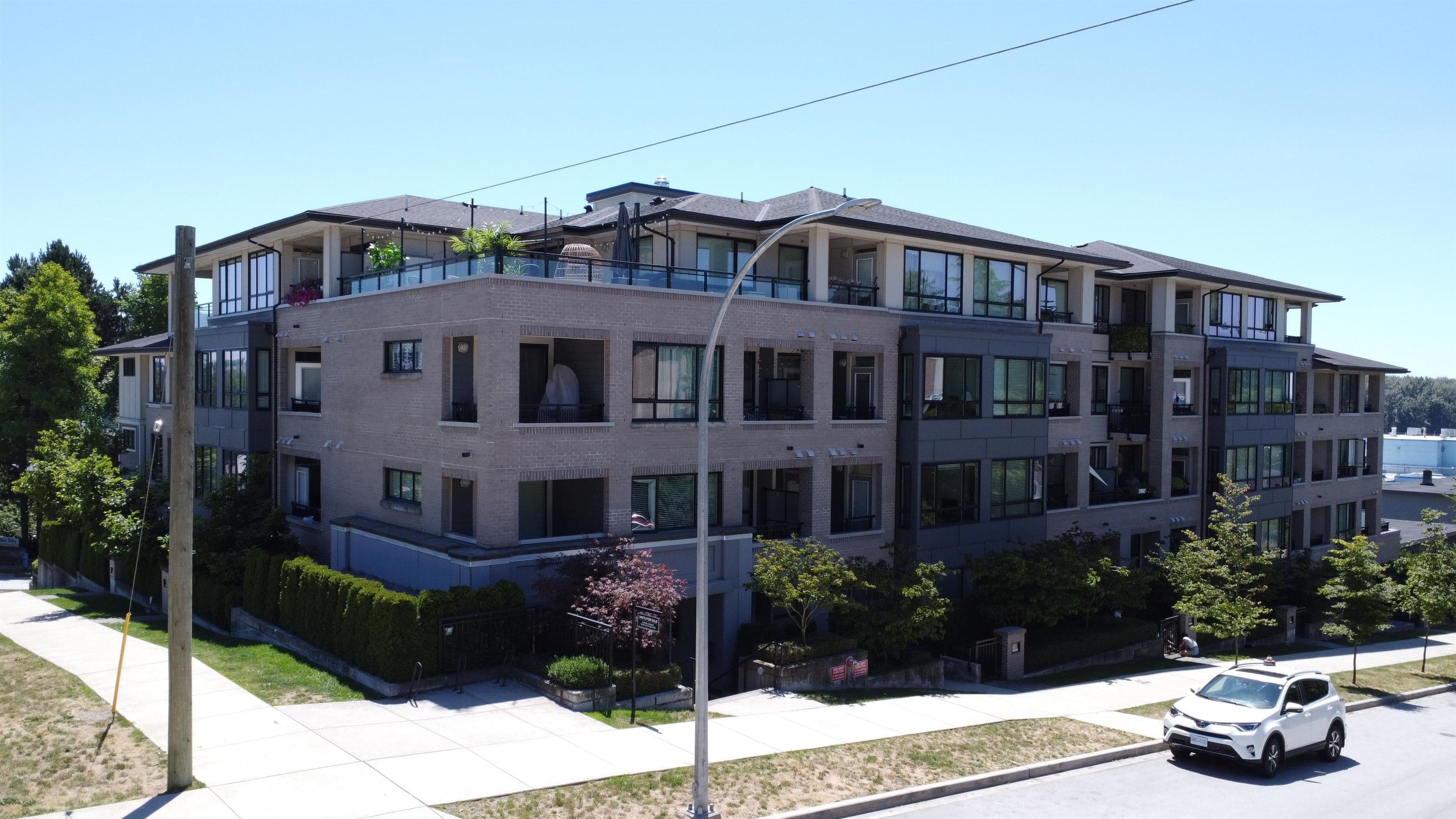 210 - 1306 Fifth Avenue, New Westminster, V3M 0K5 — photo 2