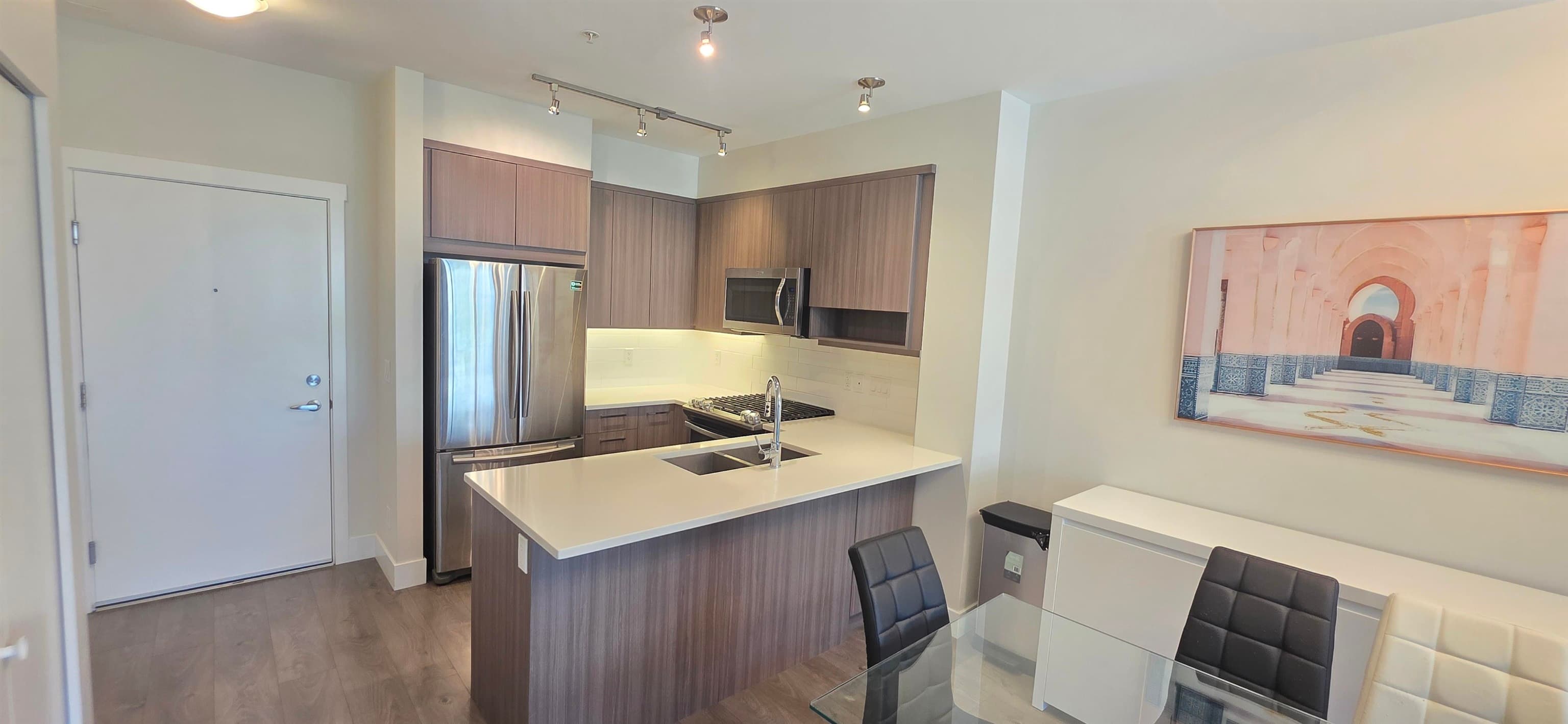210 - 1306 Fifth Avenue, New Westminster, V3M 0K5 — photo 3