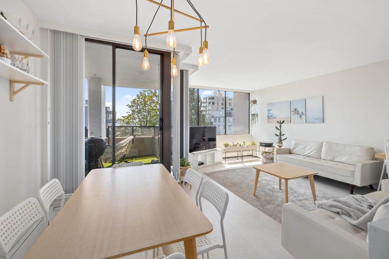 502 - 1737 Duchess Avenue, West Vancouver, V7V 1P8 — photo 1
