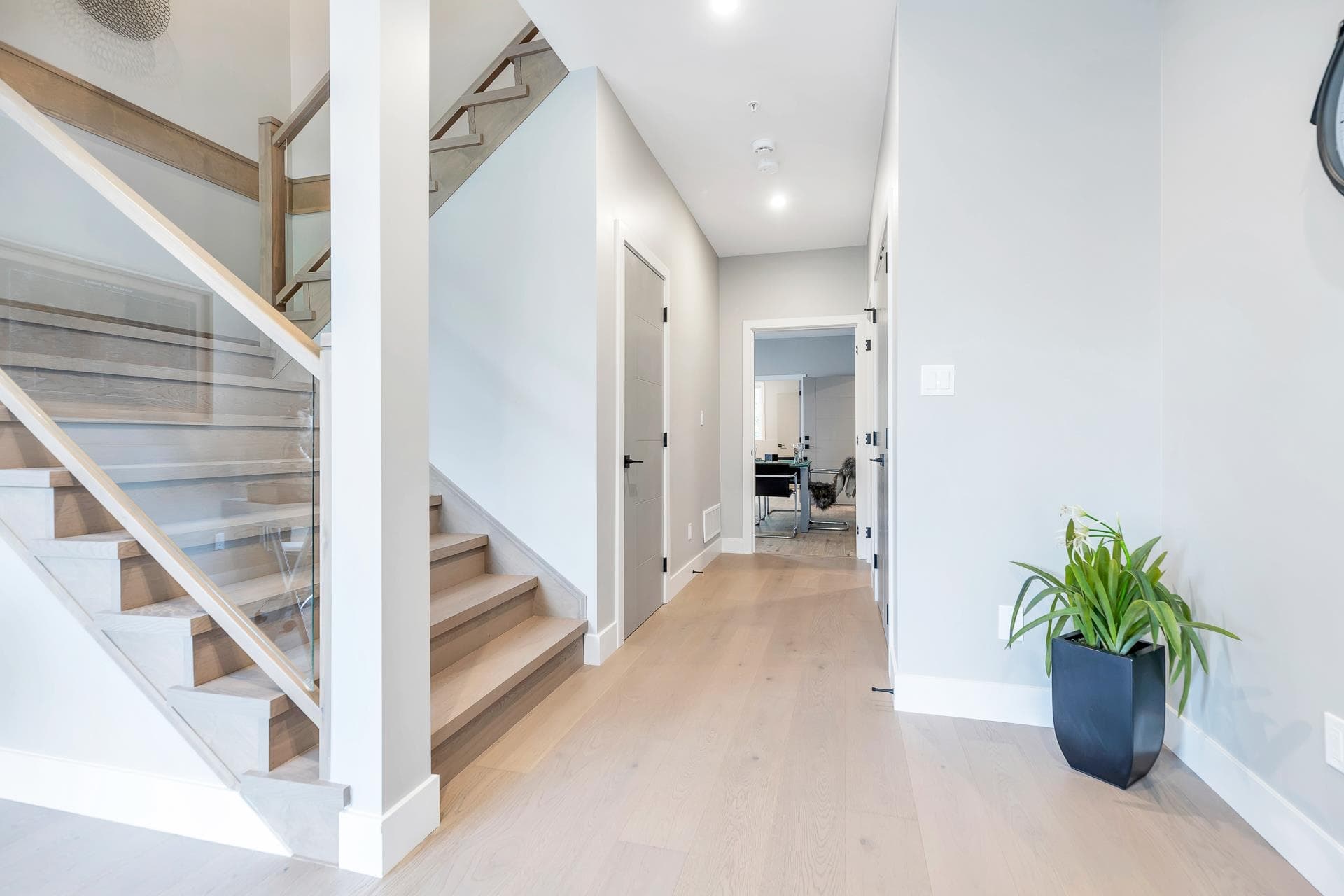 24406 Jenewein Drive, Maple Ridge, V3E 0K4 — photo 2