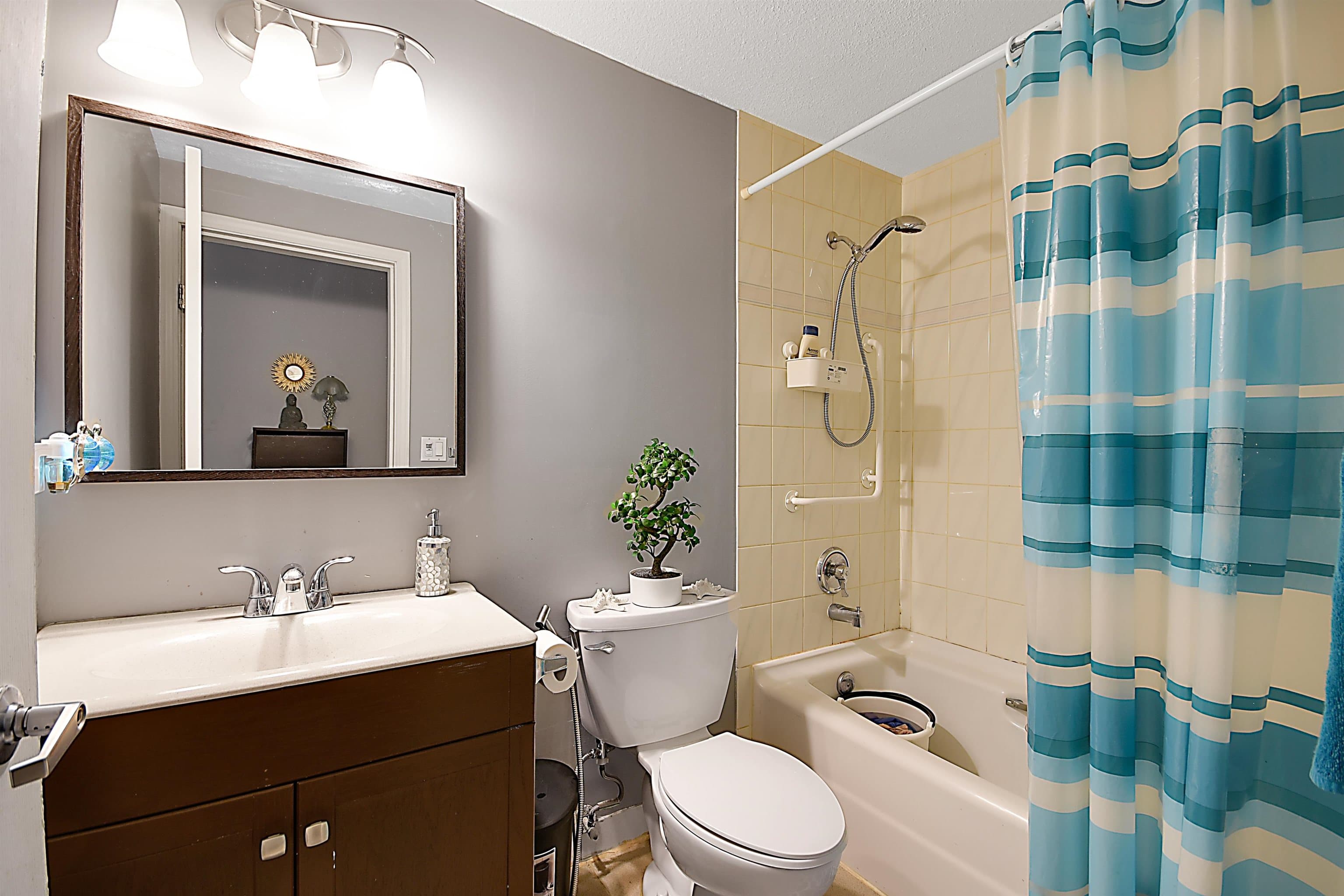 118 - 13918 72 Avenue, Surrey, V3W 0T4 — photo 4