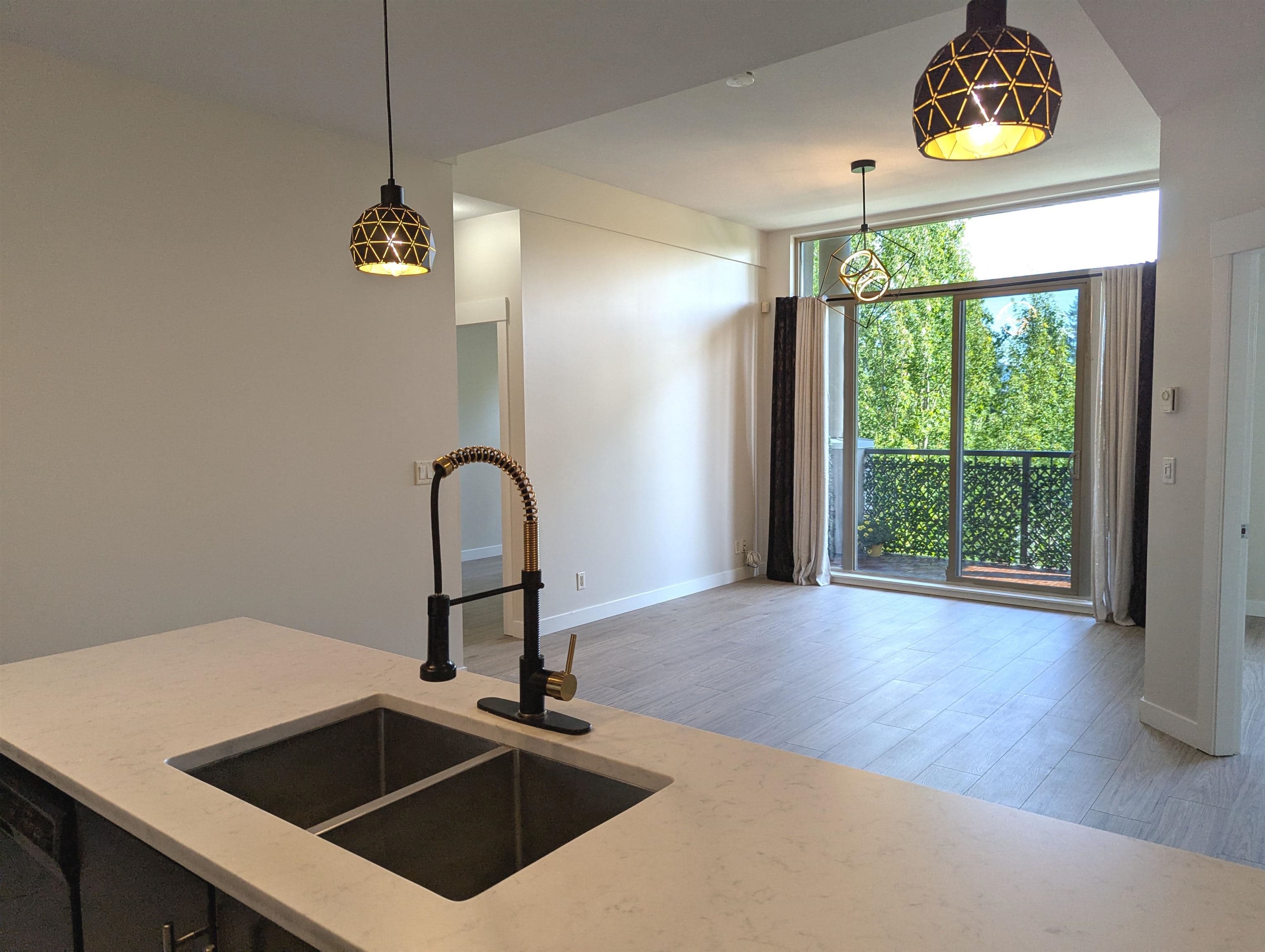 408 - 33545 Rainbow Avenue, Abbotsford, V2S 0B9 — photo 3
