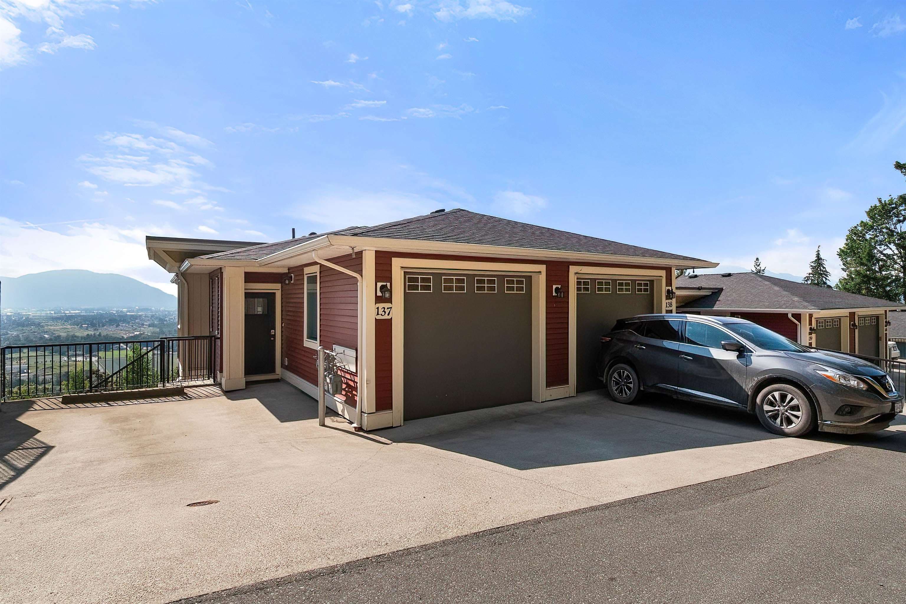 137 - 6026 Lindeman Street, Chilliwack, V2R 0W1 — photo 1