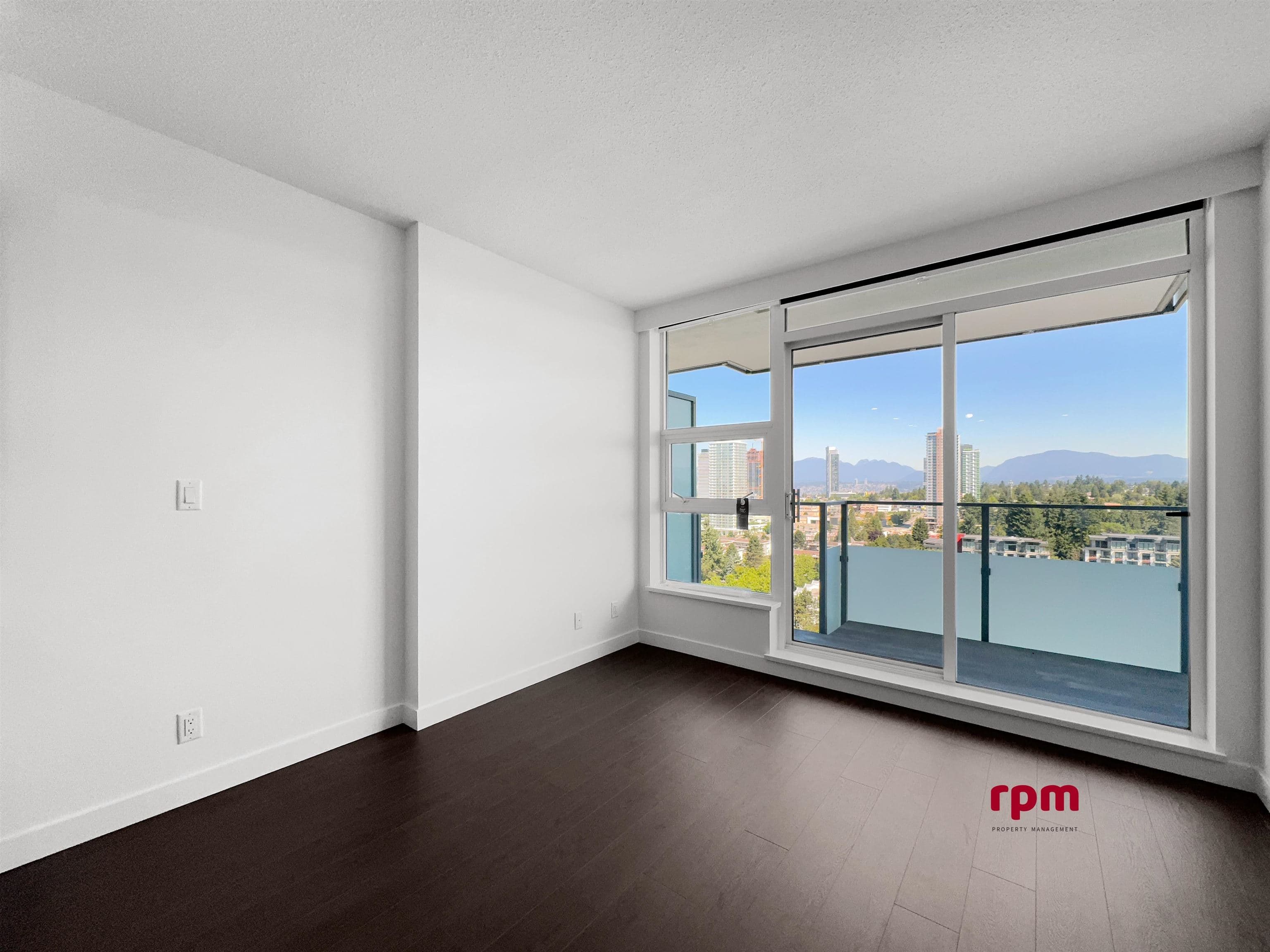 2xxx - 13778 100 Avenue, Surrey, V3T 0V3 — photo 5