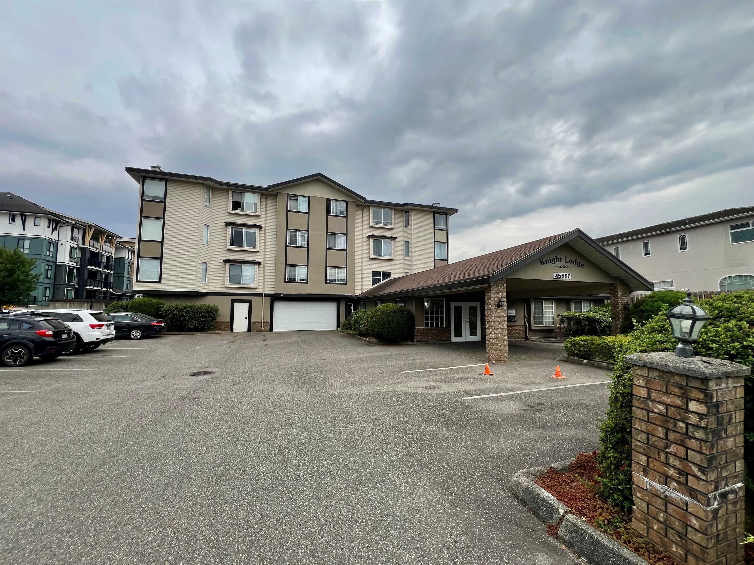 207 - 45660 Knight Road, Chilliwack, V2R 2X4 — photo 3