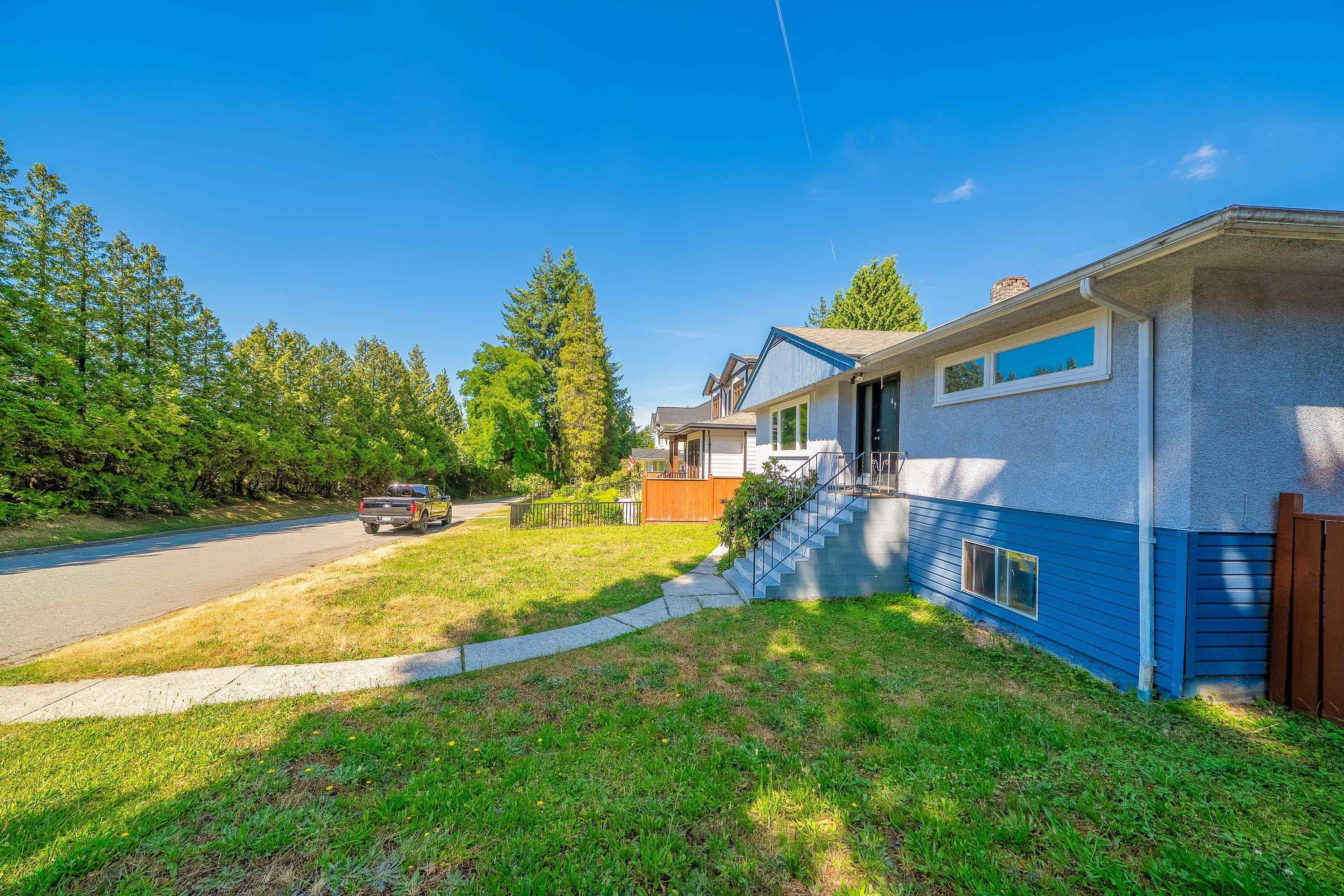 432 W 25th Street, North Vancouver