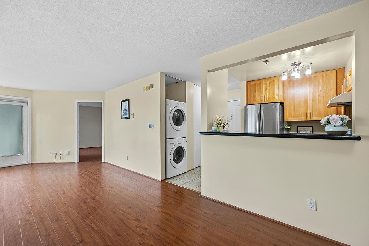 203 - 7800 St. Albans Road, Richmond, V6Y 3Y5 — photo 3