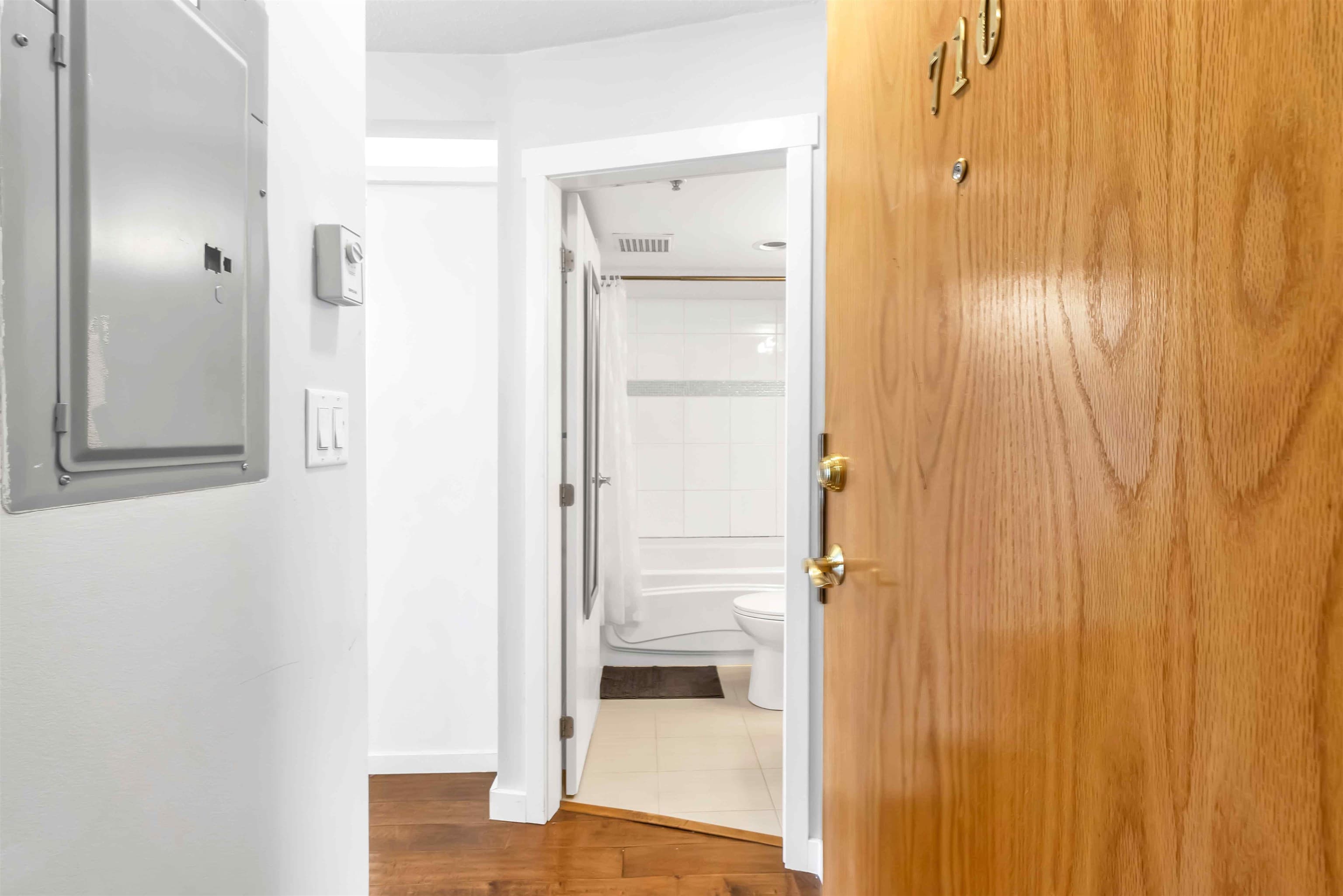710 - 939 Homer Street, Vancouver, V6B 2W6 — photo 4