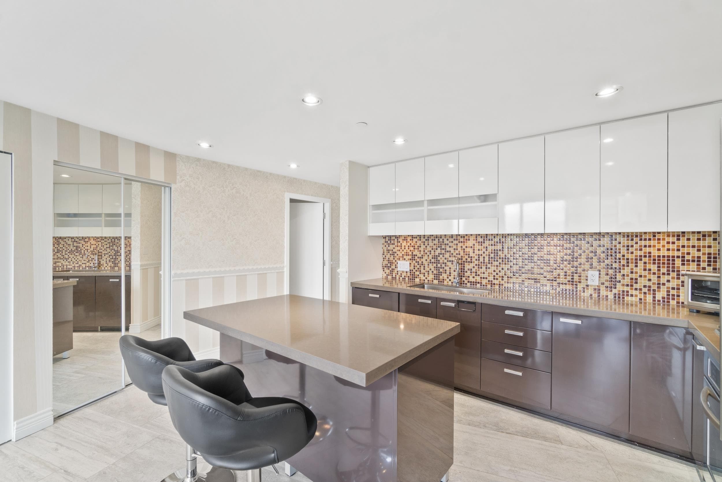 1702 - 1277 Melville Street, Vancouver, V6E 0A4 — photo 4