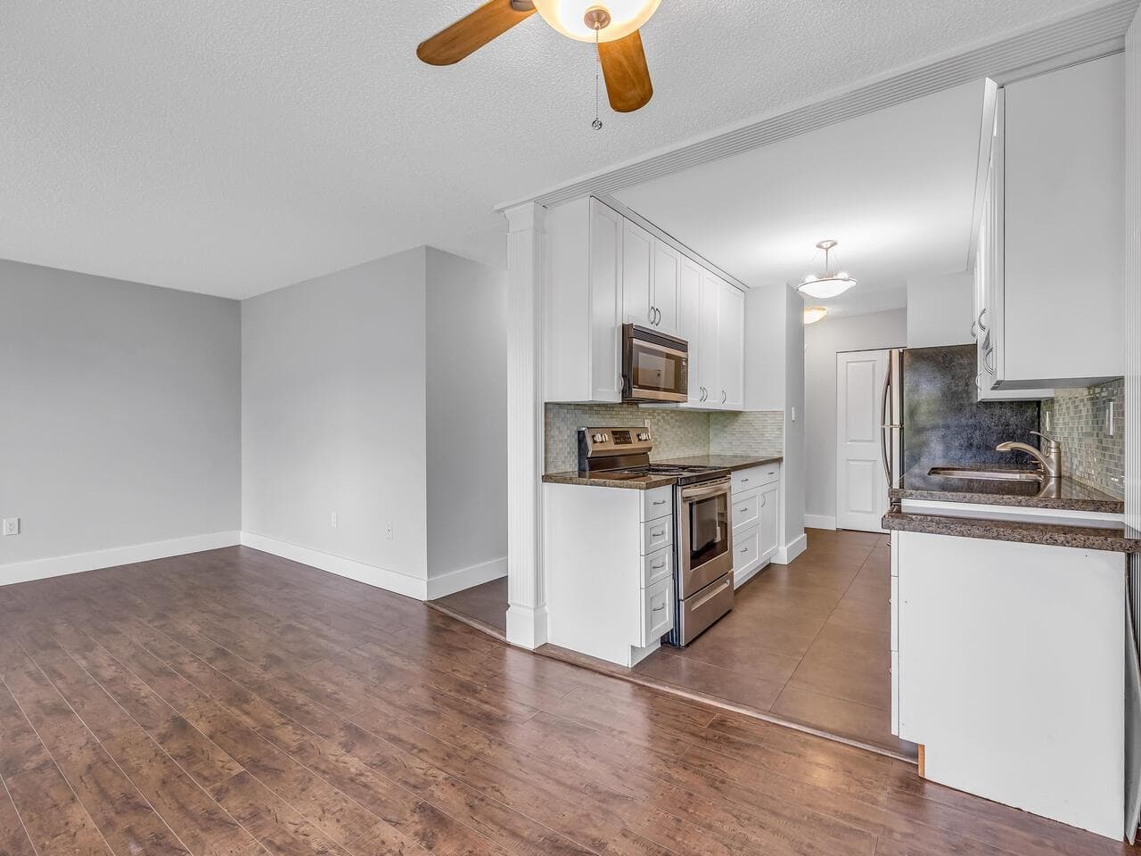 304 - 2224 Eton Street, Vancouver, V5L 1C8 — photo 4