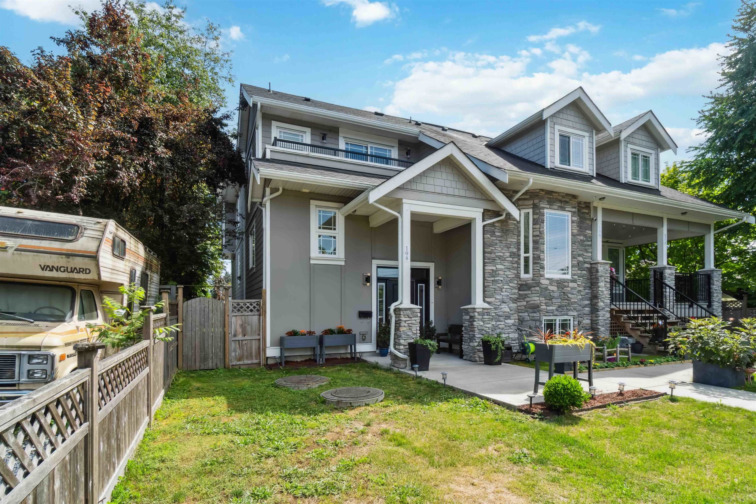 108 - 22032 119 Avenue, Maple Ridge, V2X 2Y4 — photo 2