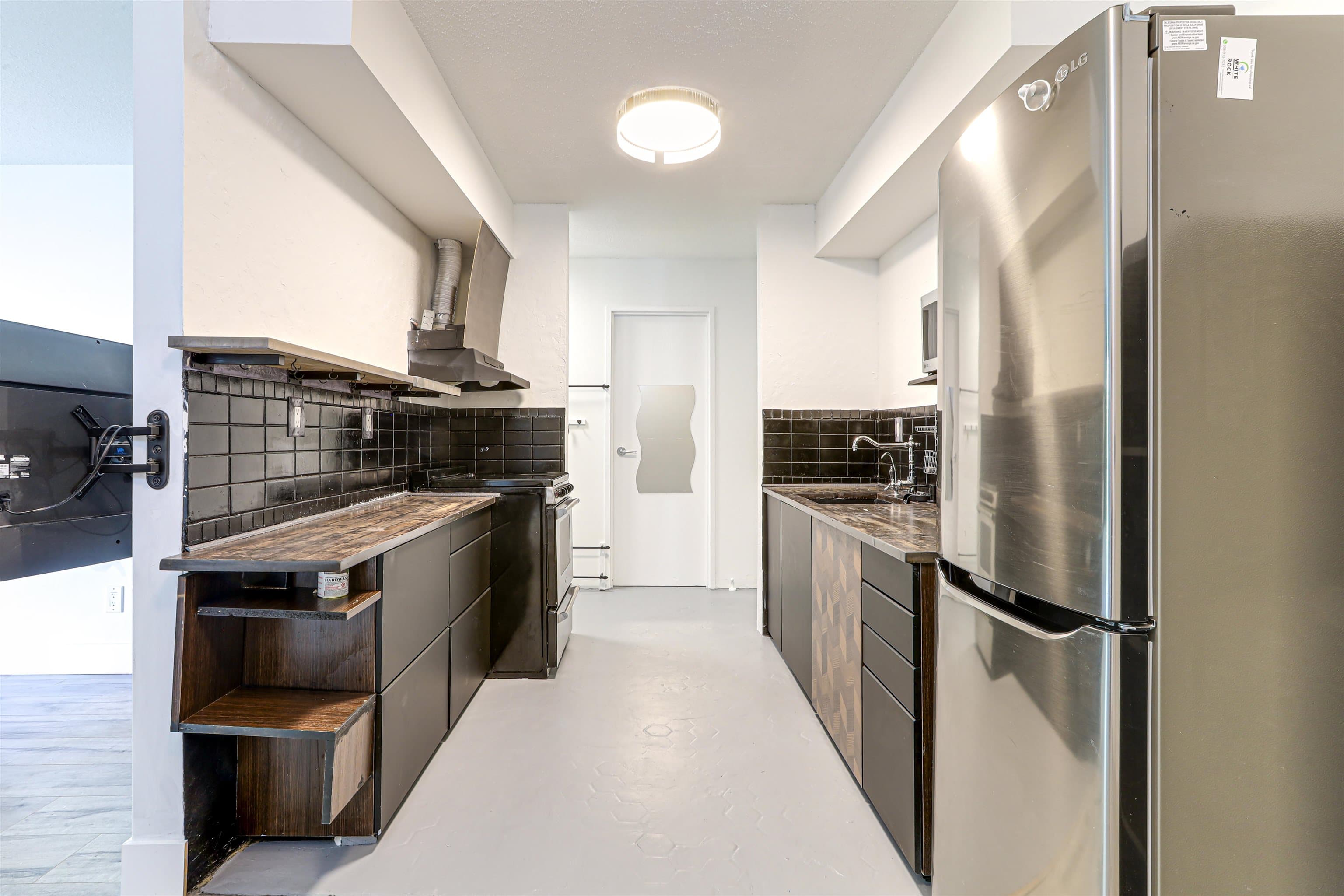 205 - 1442 Blackwood Street, White Rock, V4B 3V5 — photo 5