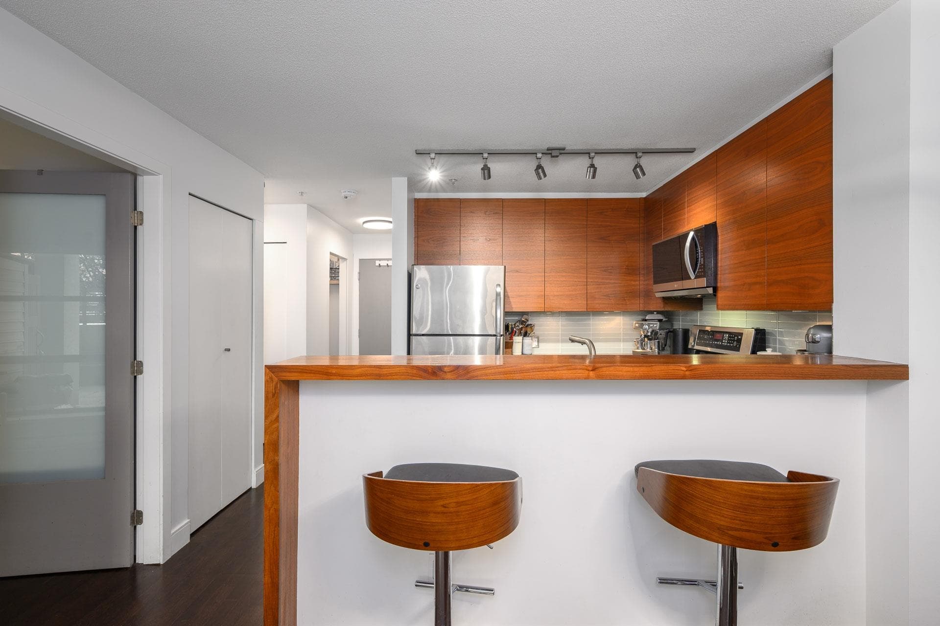 204 - 124 W 3rd Street, North Vancouver, V7M 1E8 — photo 5