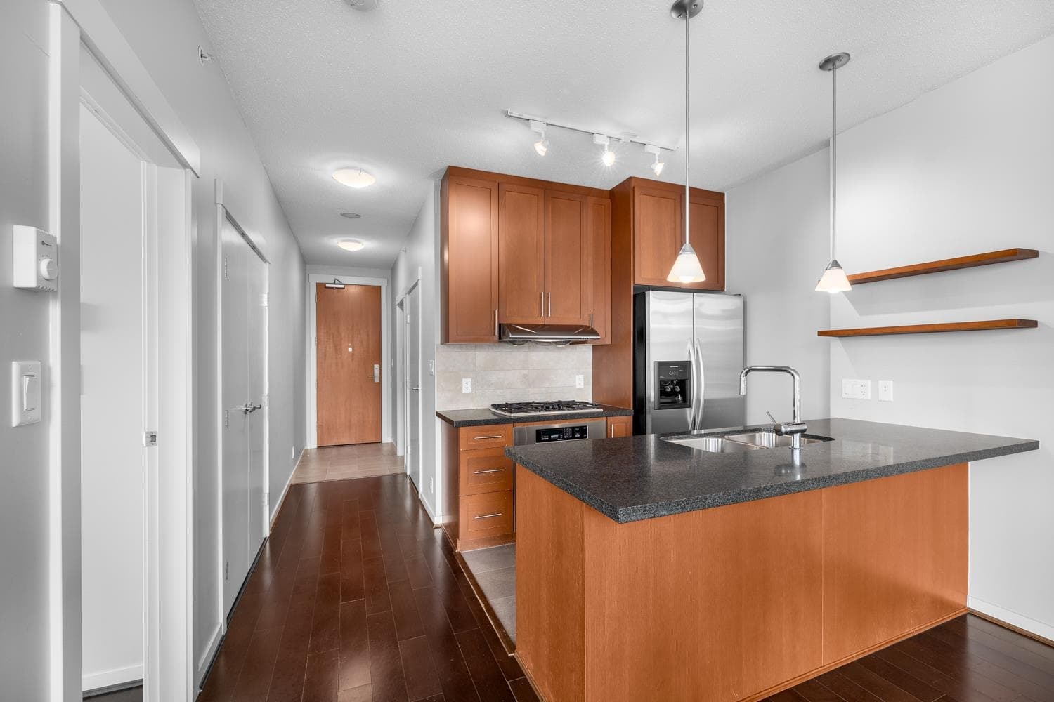 2206 - 1189 Melville Street, Vancouver, V6E 4T8 — photo 2