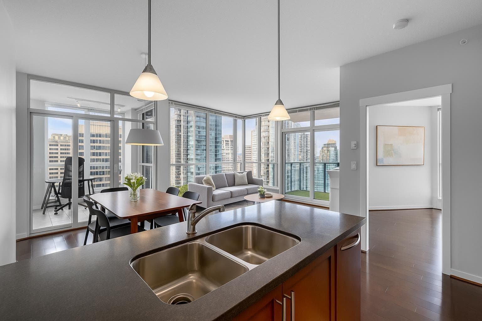 2206 - 1189 Melville Street, Vancouver, V6E 4T8 — photo 5