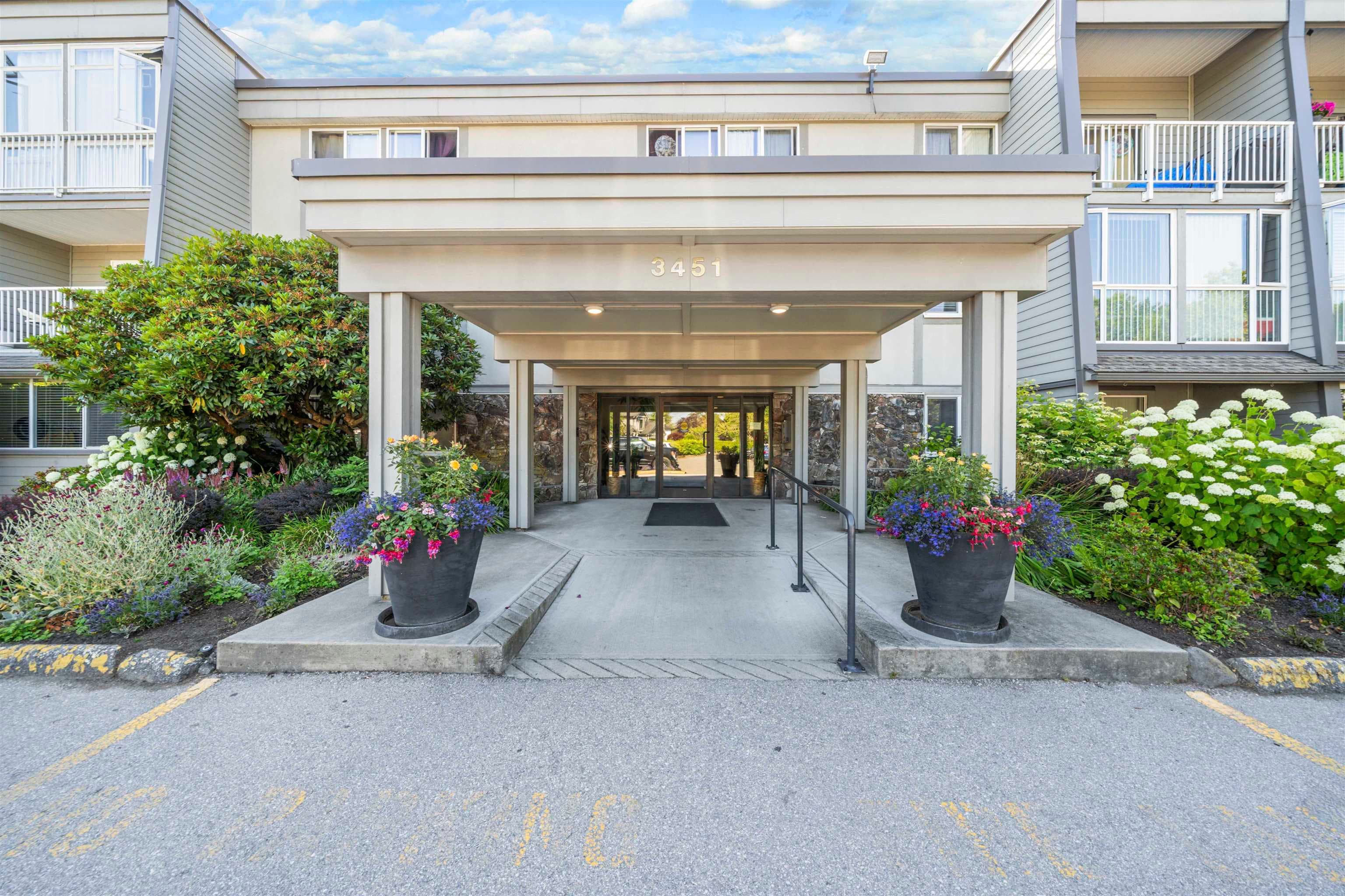 312 - 3451 Springfield Drive, Richmond