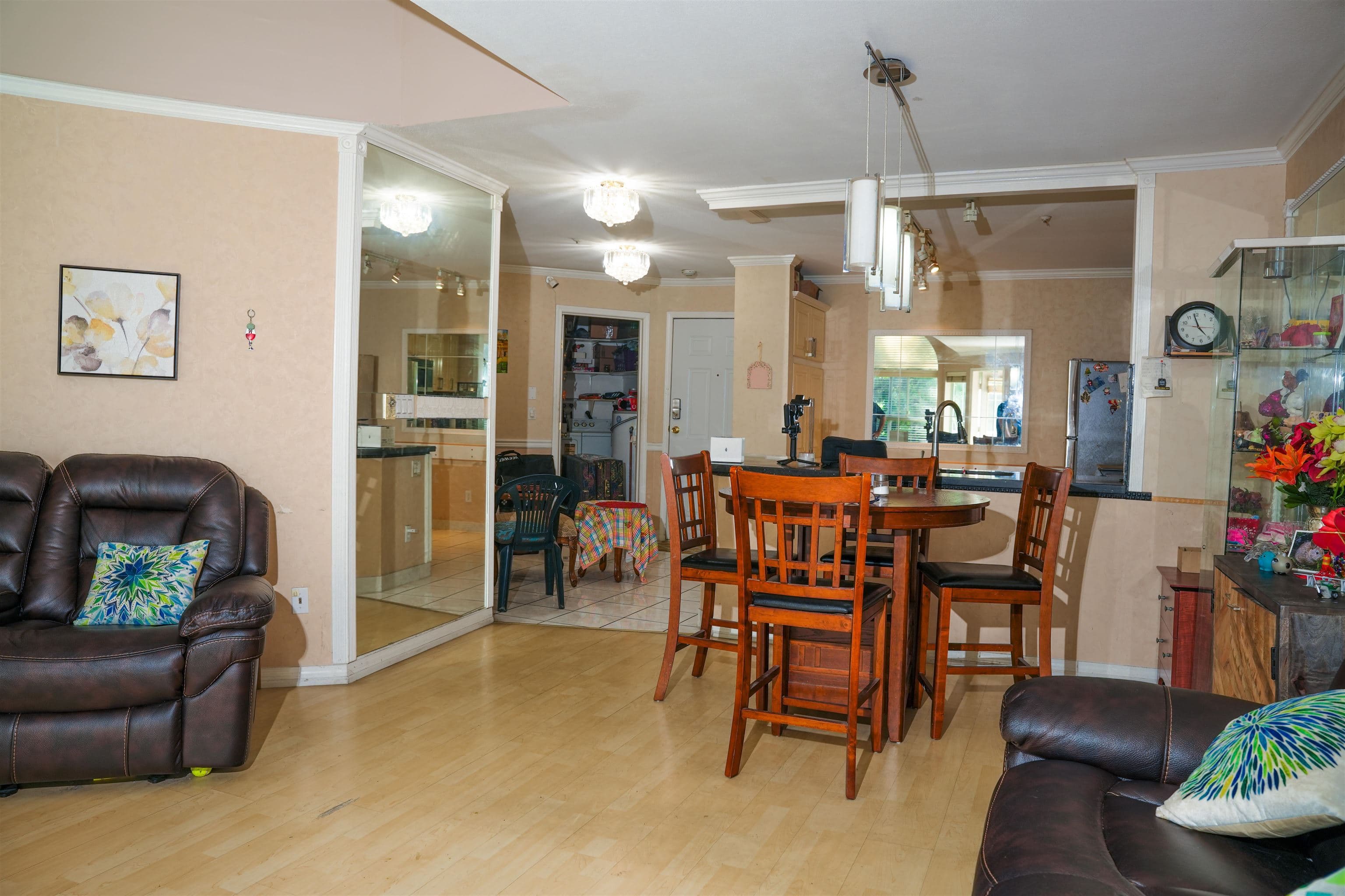 410 - 7435 121a Street, Surrey, V3W 0W8 — photo 3