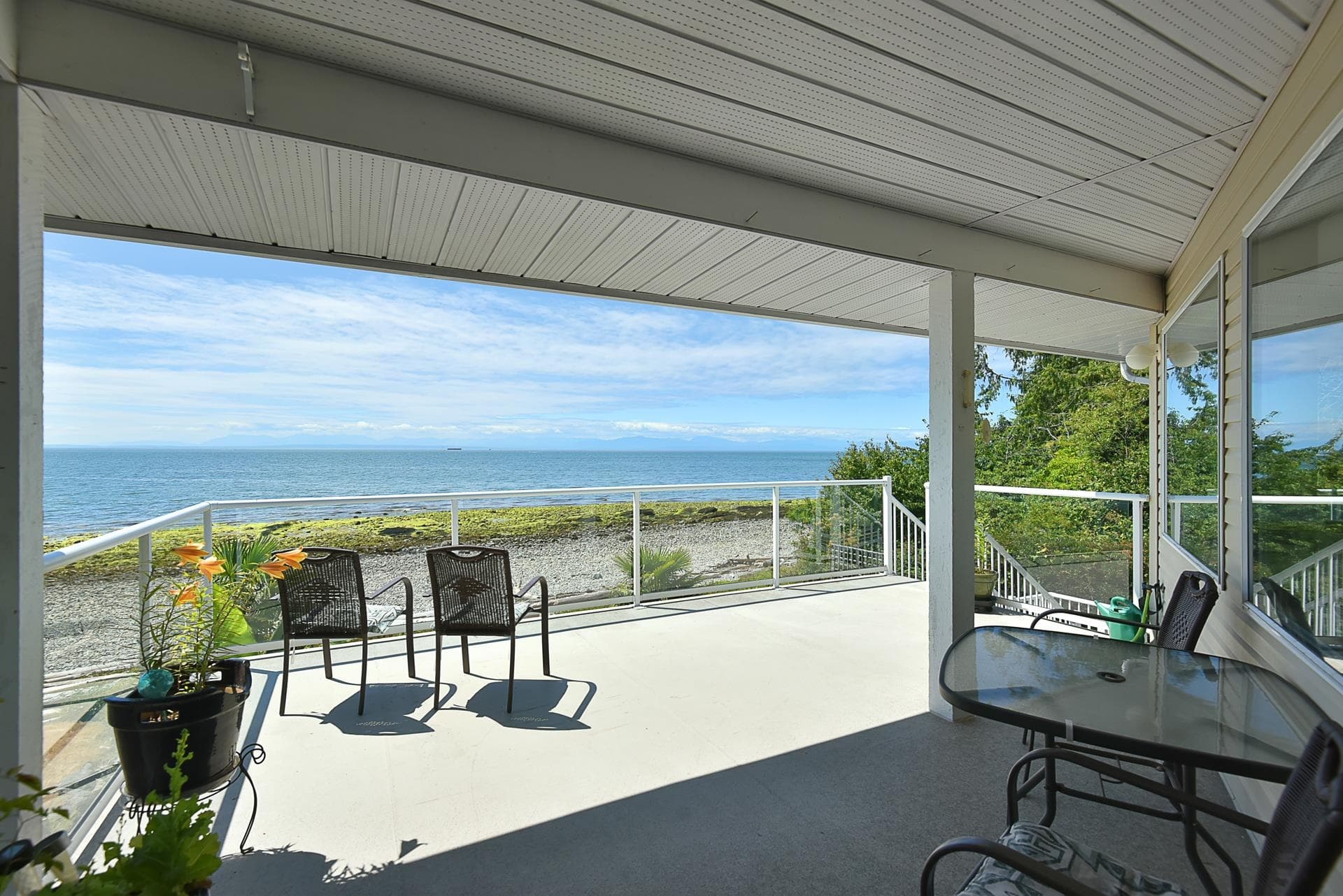 2757 Lower Road, Roberts Creek, V0N 2W4 — photo 3