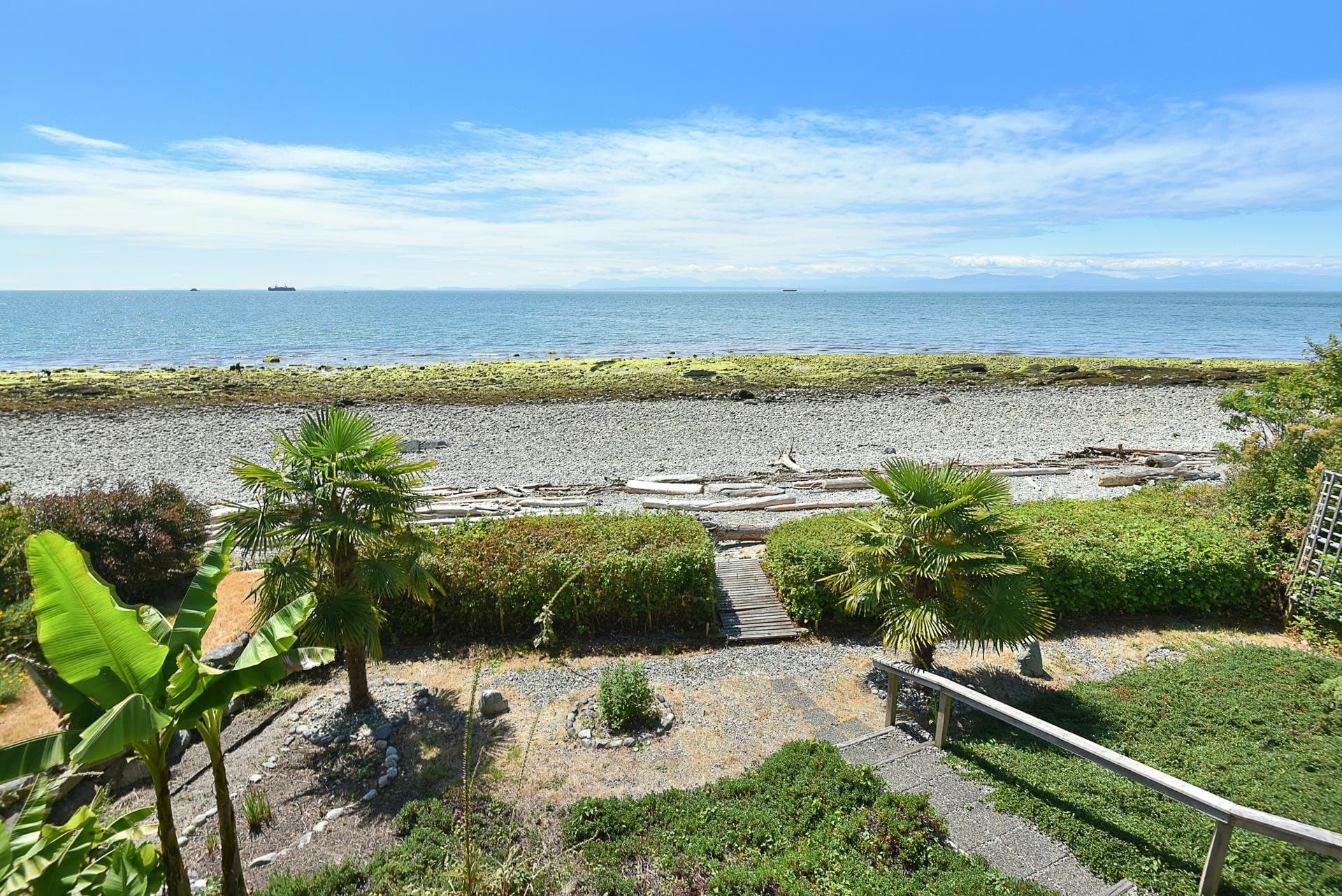 2757 Lower Road, Roberts Creek, V0N 2W4 — photo 4