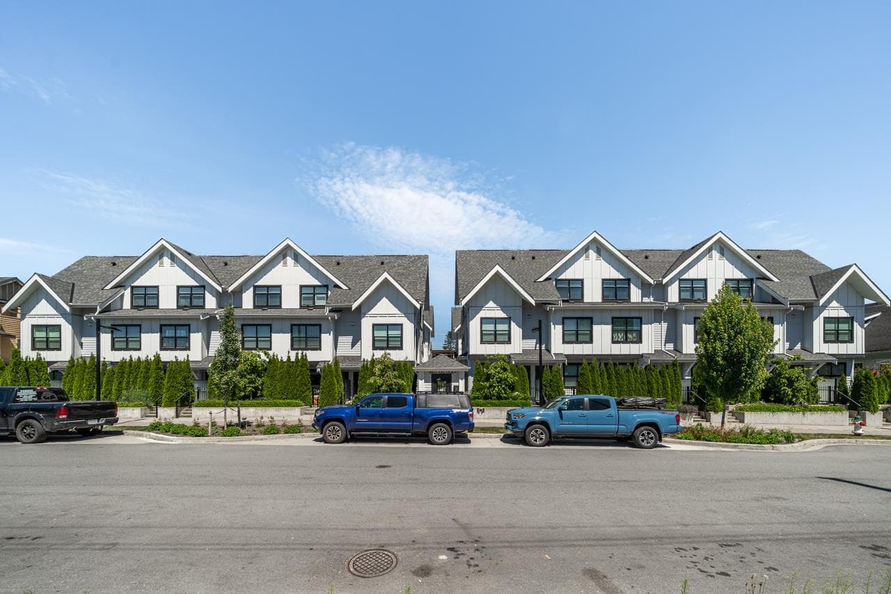 402 - 6933 Arcola Street, Burnaby, V5E 1H5 — photo 1