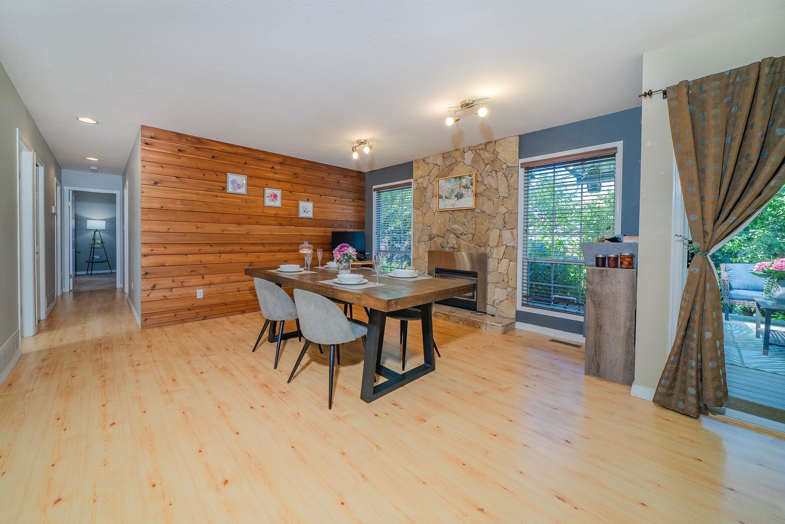 21934 Highview Place, Maple Ridge, V2X 0V3 — photo 5