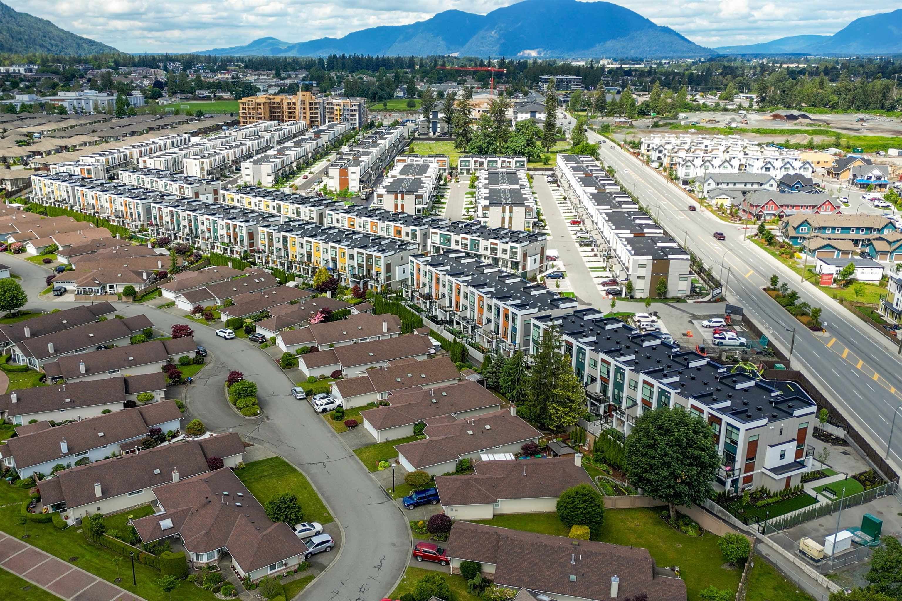 131 - 46150 Thomas Road, Chilliwack, V2R 6B3 — photo 2