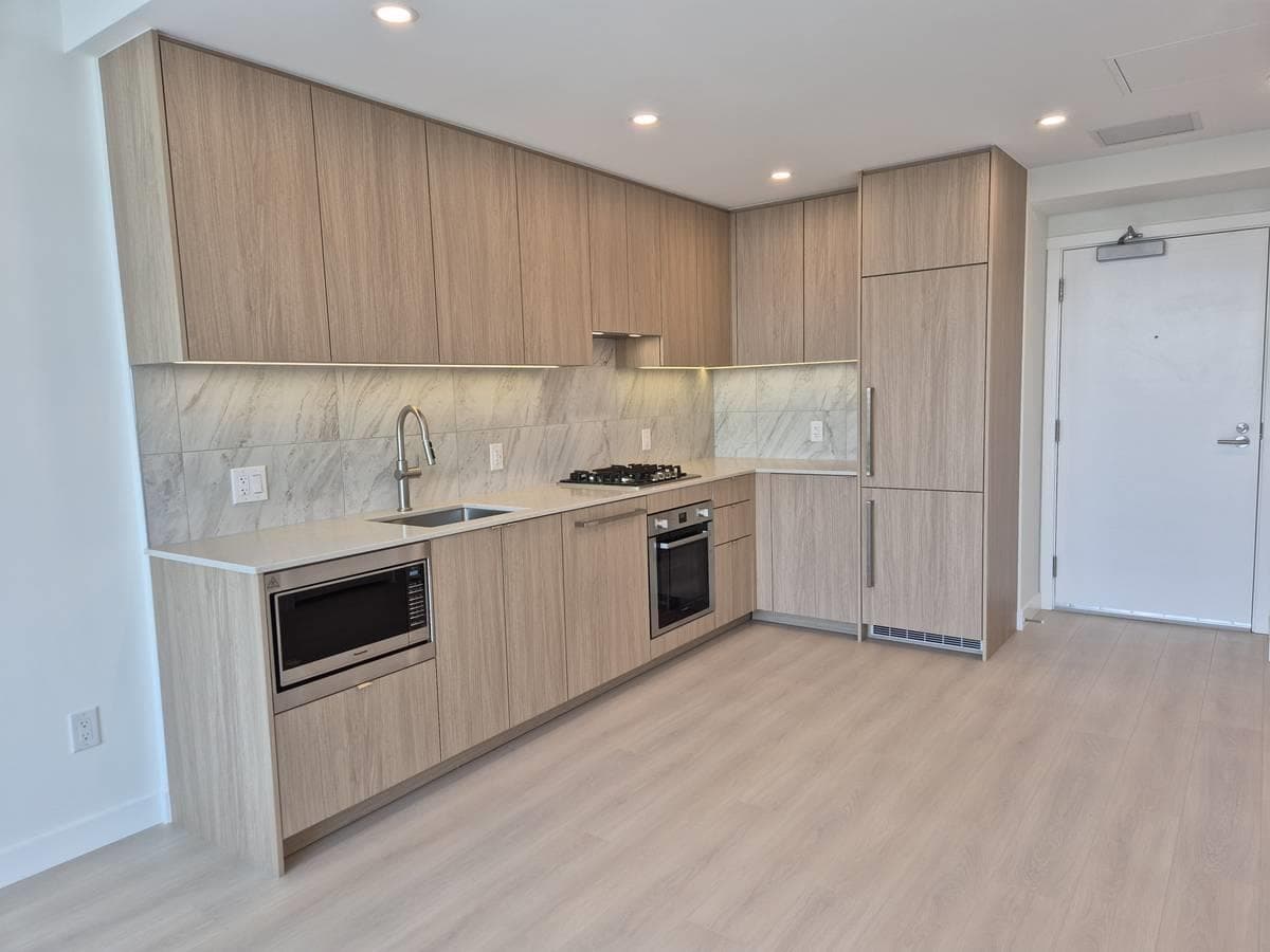 1703 - 626 Claremont Street, Coquitlam, V3J 0T1 — photo 2