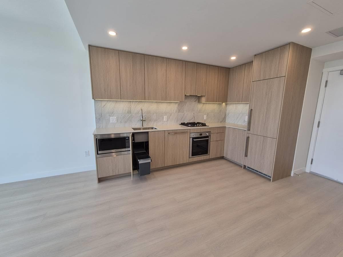 1703 - 626 Claremont Street, Coquitlam, V3J 0T1 — photo 3