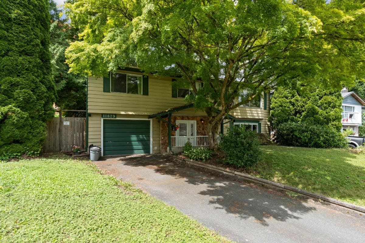 11829 218 Street, Maple Ridge, V2X 7W1 — photo 2