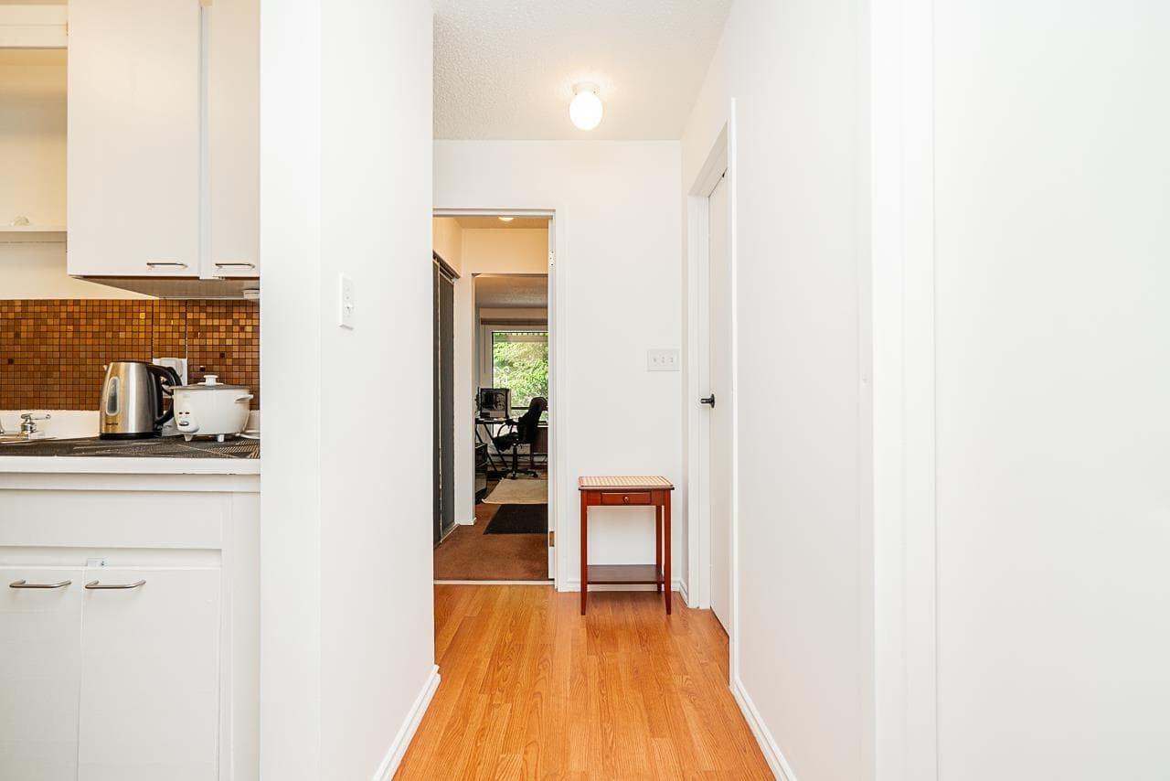 110 - 13507 96 Avenue, Surrey, V3V 7P3 — photo 3