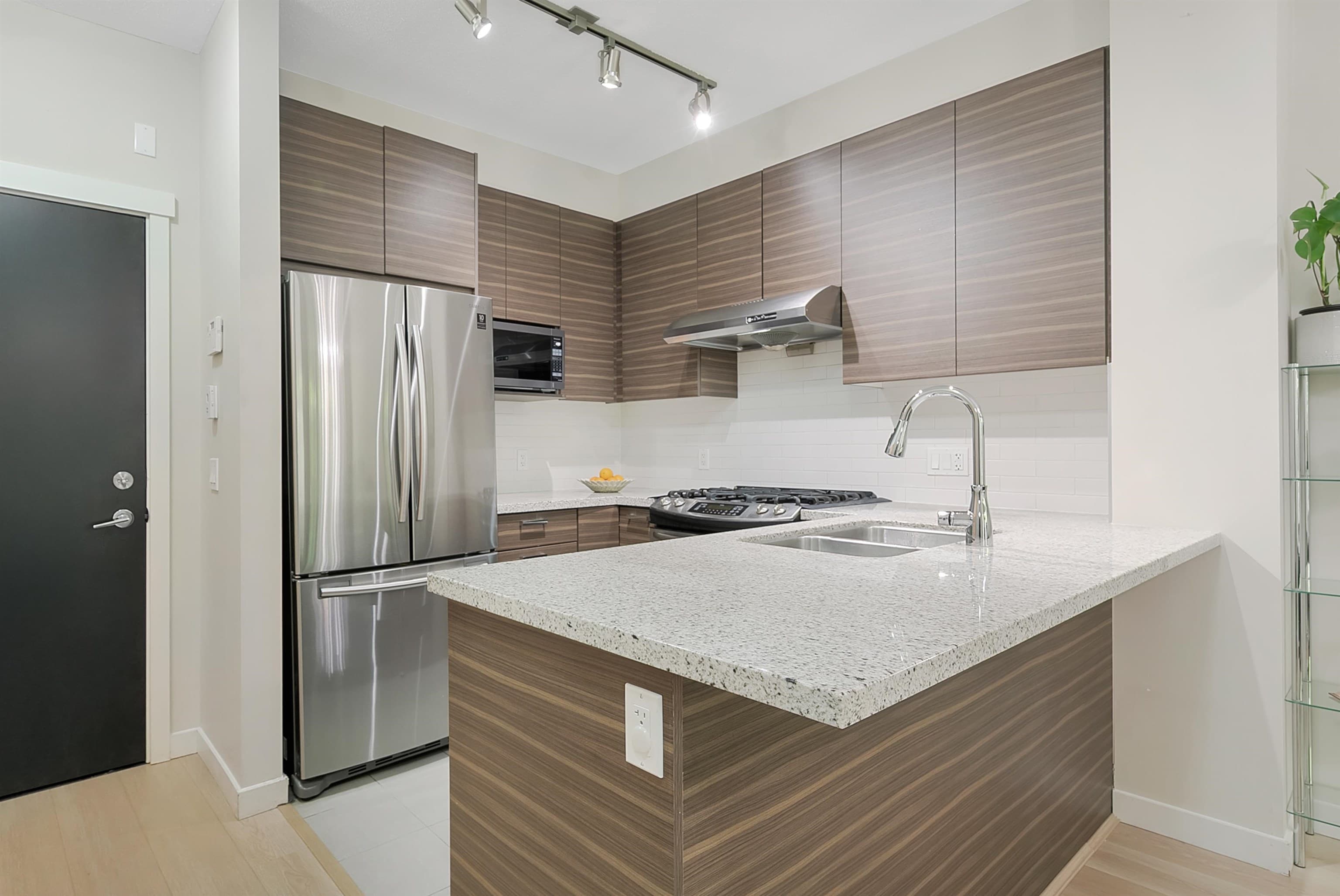 125 - 9388 Mckim Way, Richmond, V6X 0J7 — photo 4