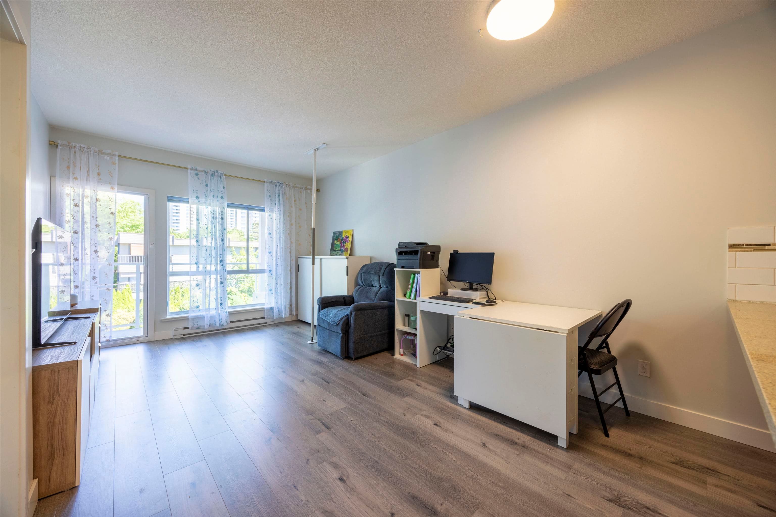 310 - 5655 Inman Avenue, Burnaby, V5H 2M2 — photo 5