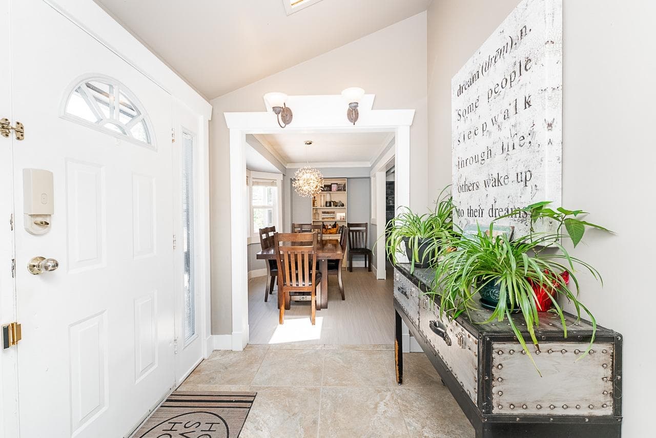 4566 206a Street, Langley, V3A 2C8 — photo 5