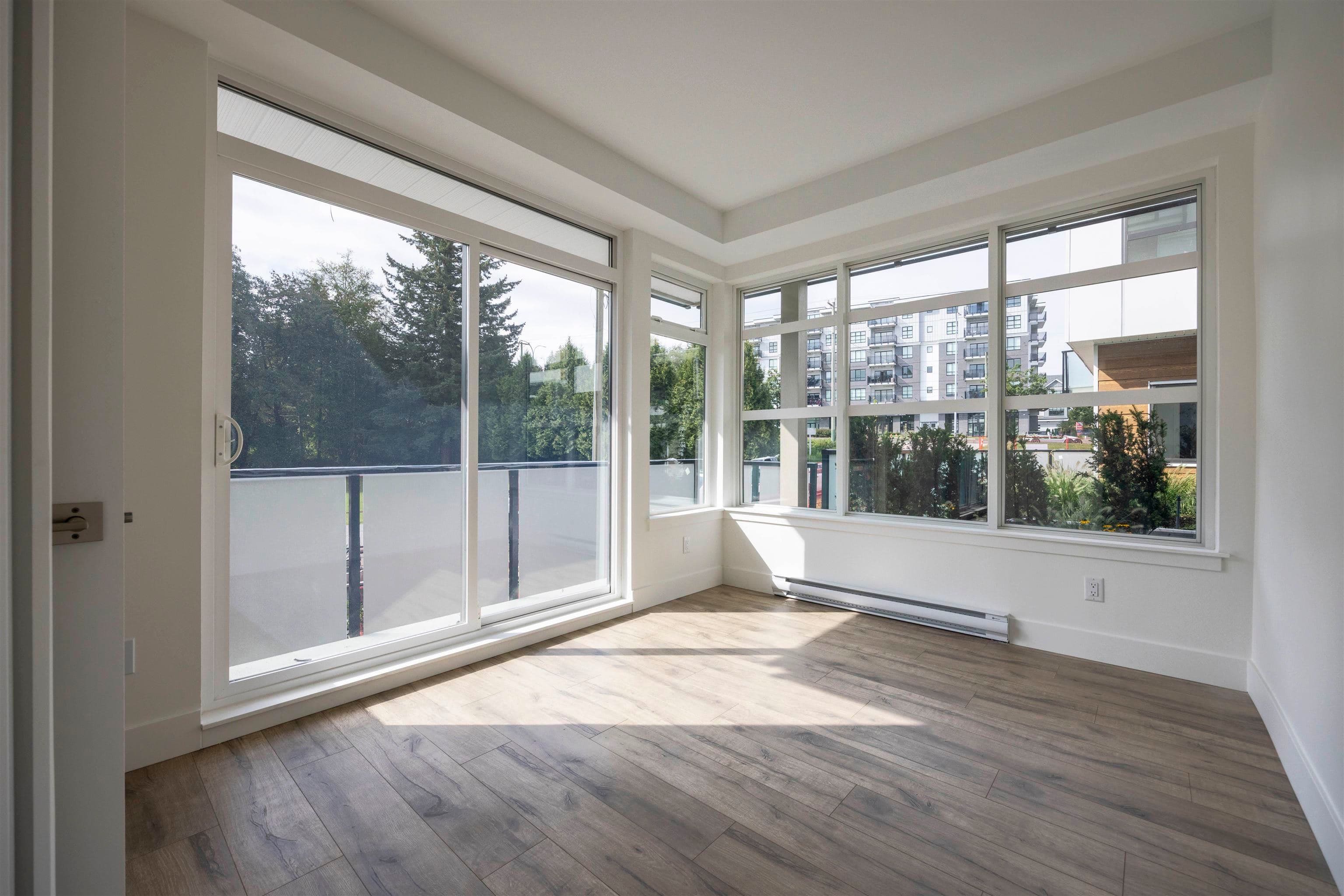 19 - 6328 King George Boulevard, Surrey, V3X 1E6 — photo 3