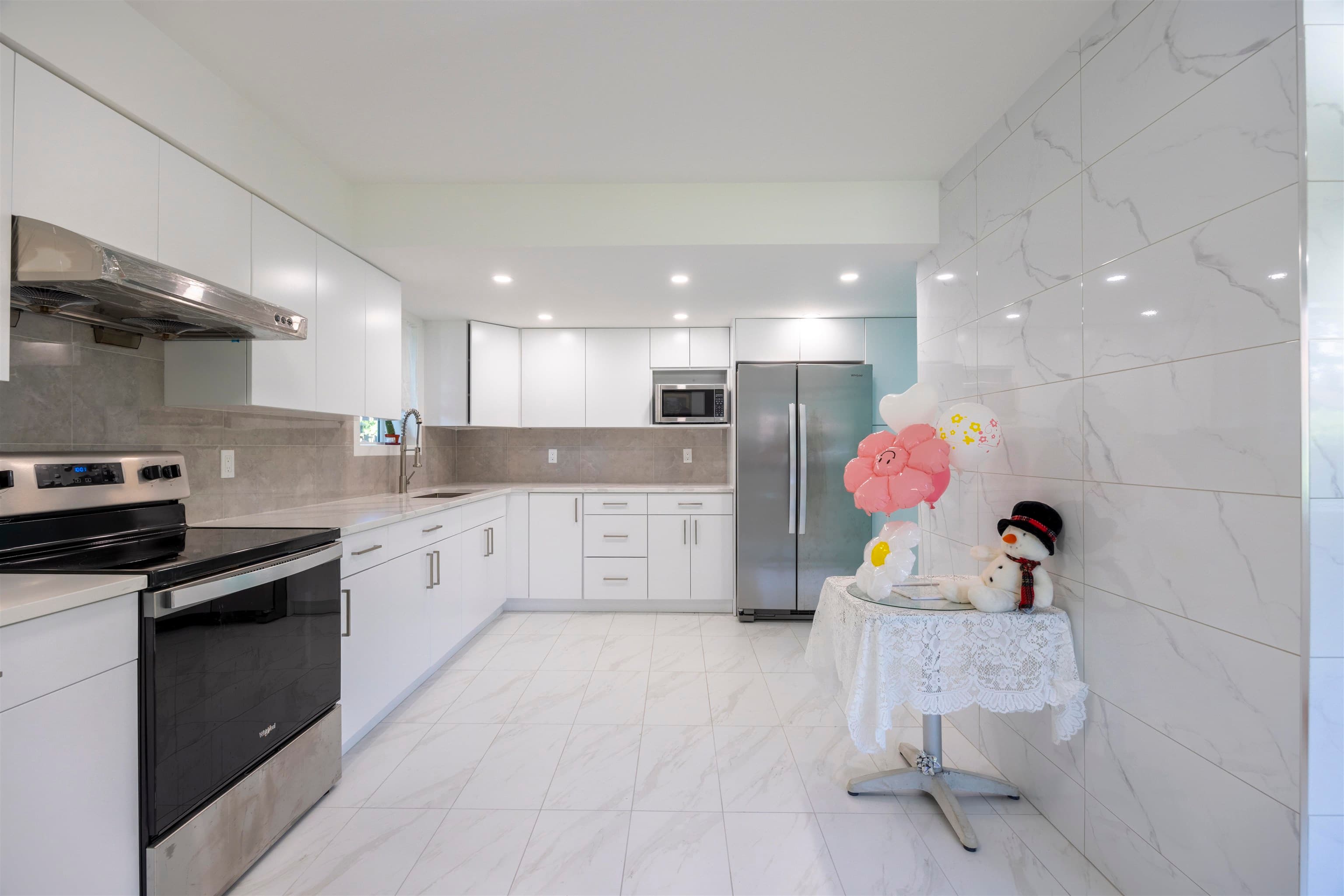 528 Ascot Street, Coquitlam, V3J 6H6 — photo 5
