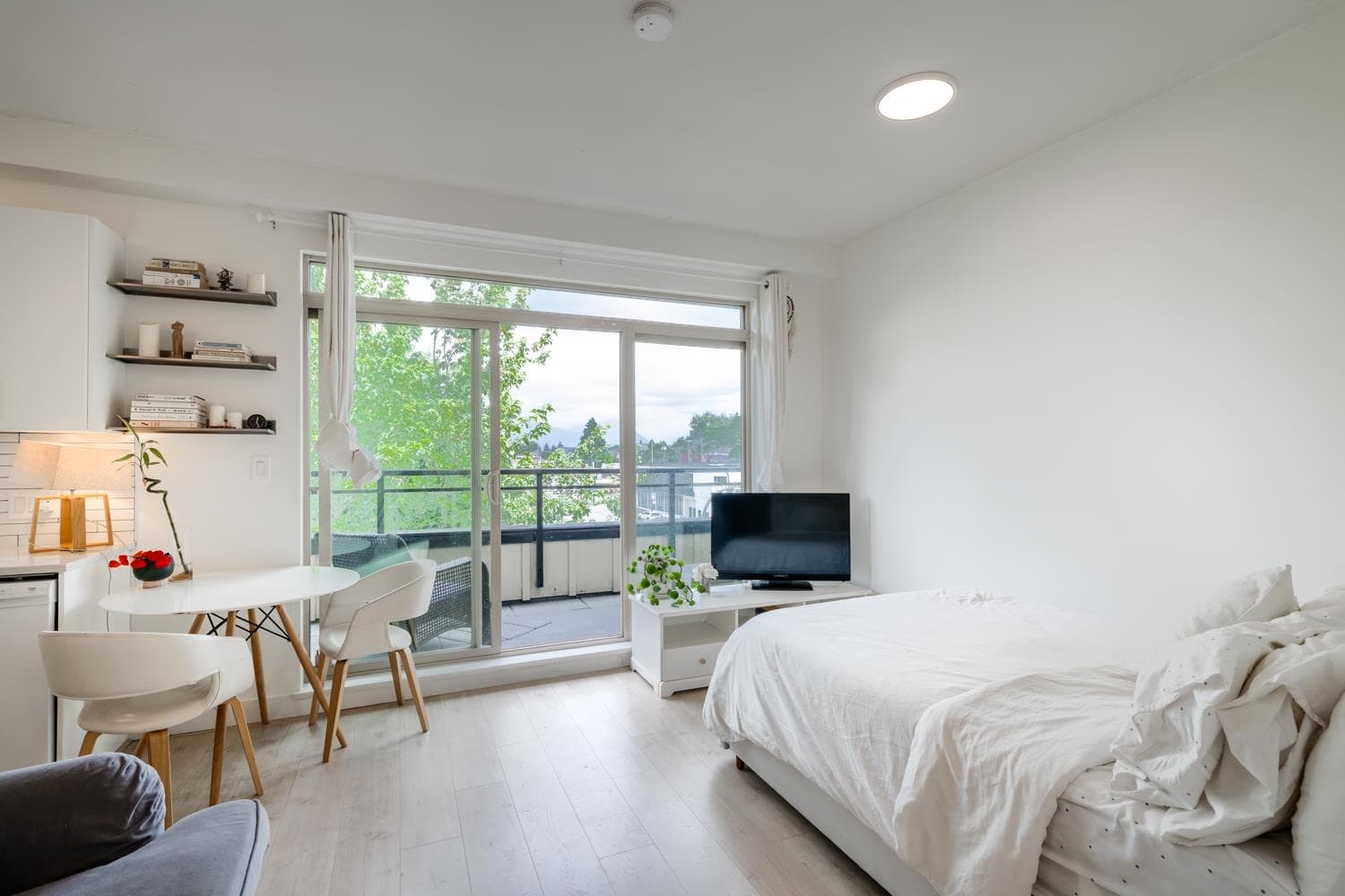 PH1 - 688 E 17th Avenue, Vancouver, V5V 0A8 — photo 1