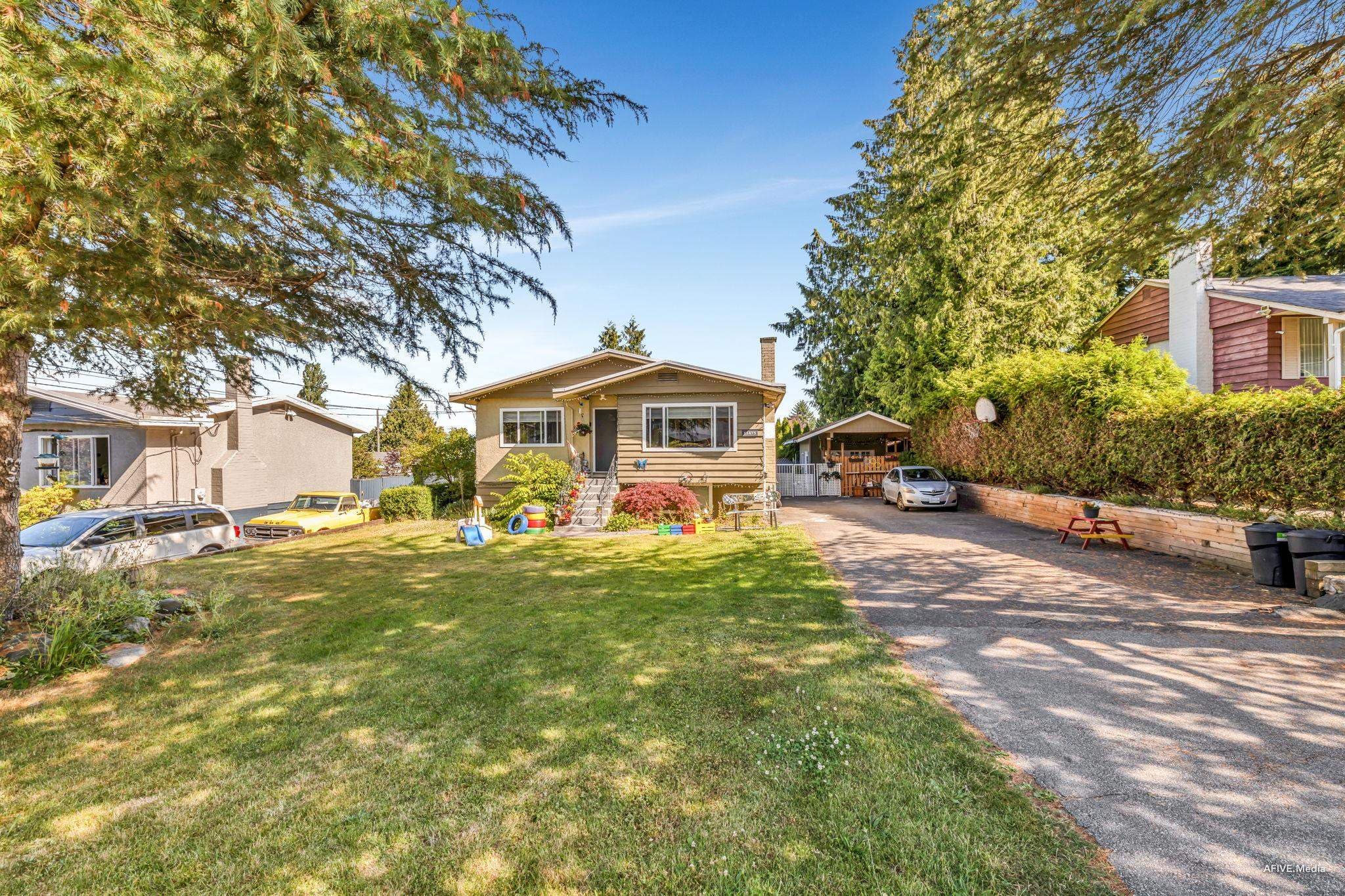 11475 92a Avenue, Delta, V4C 3M6 — photo 3