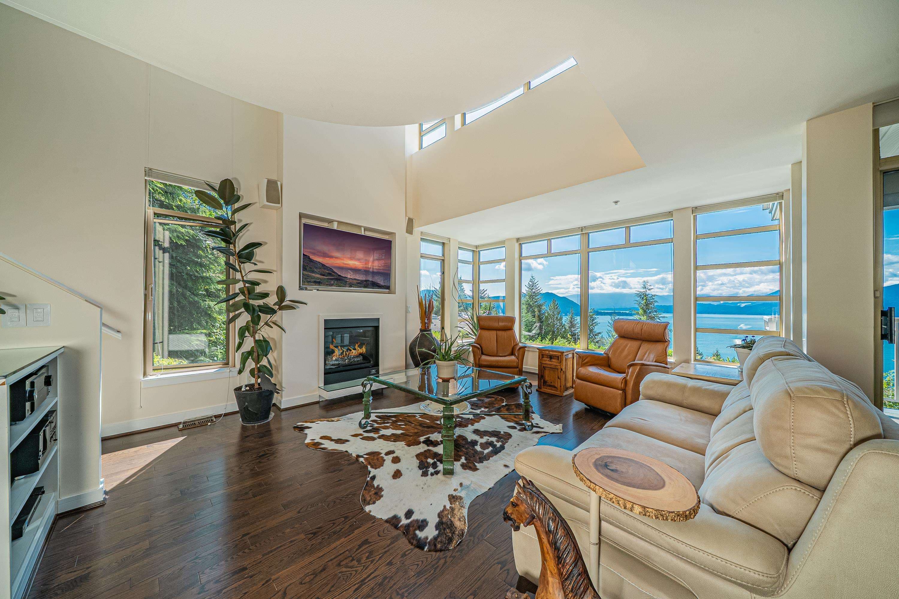 8664 Seascape Drive, West Vancouver, V7W 3J7 — photo 4