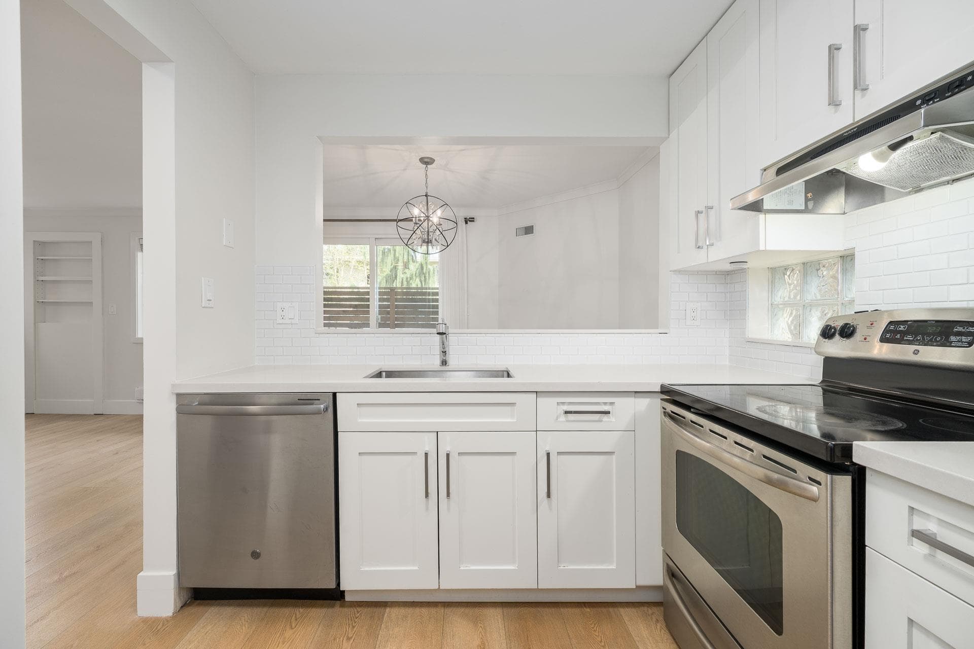 101 - 1959 W 2nd Avenue, Vancouver, V6J 1J2 — photo 2
