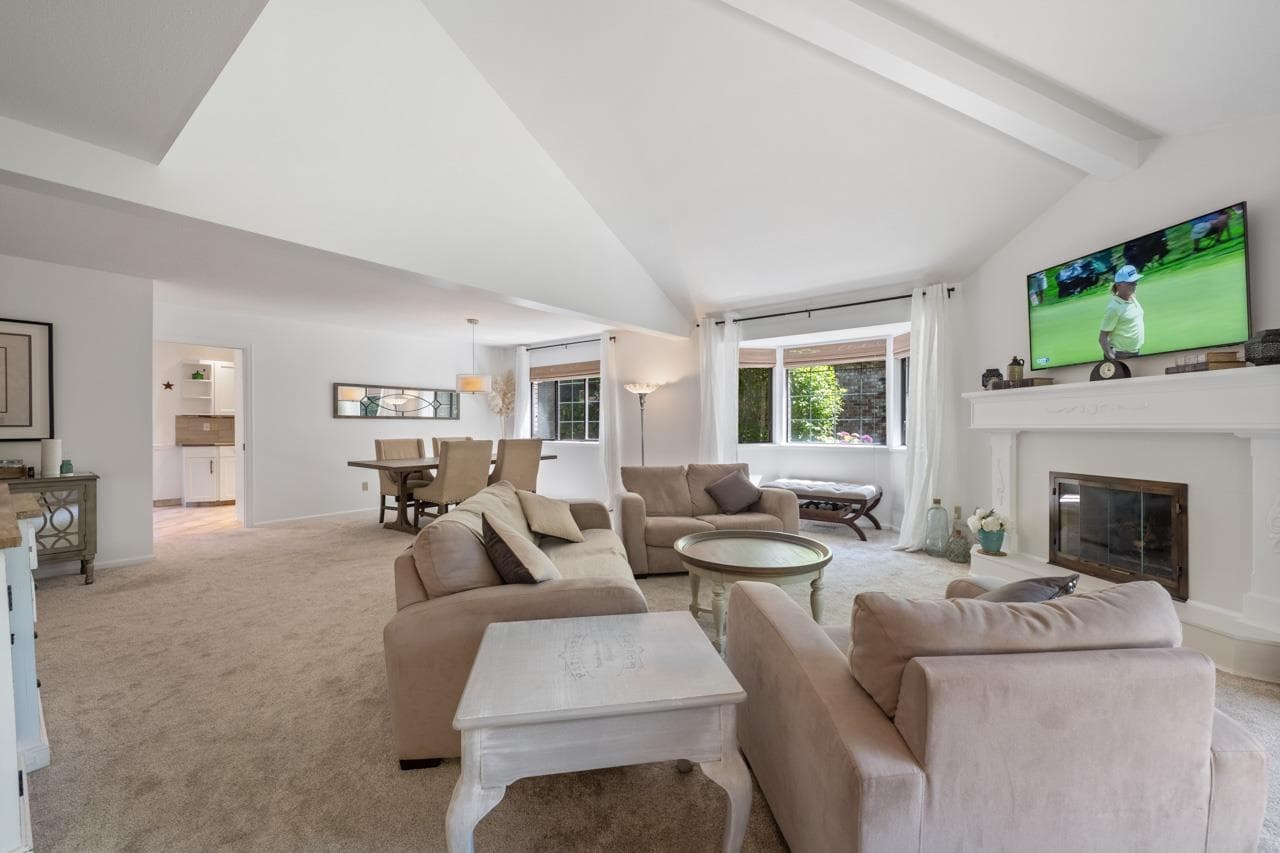 15 - 1725 Southmere Crescent, Surrey — sold