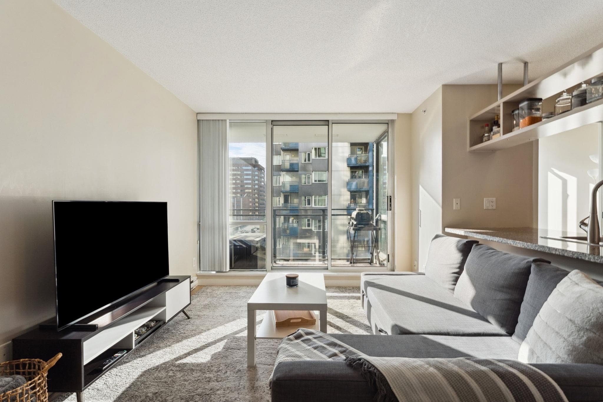 1102 - 1082 Seymour Street, Vancouver, V6B 1X9 — photo 4