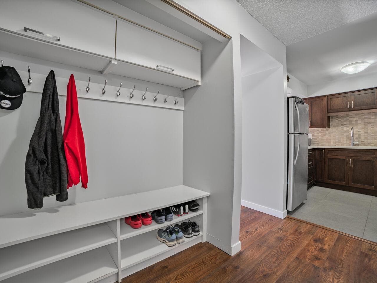 1825 Goleta Drive, Burnaby, V5A 1P6 — photo 2