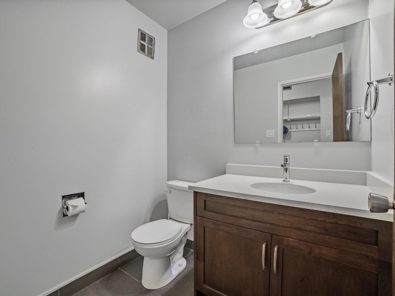 1825 Goleta Drive, Burnaby, V5A 1P6 — photo 3
