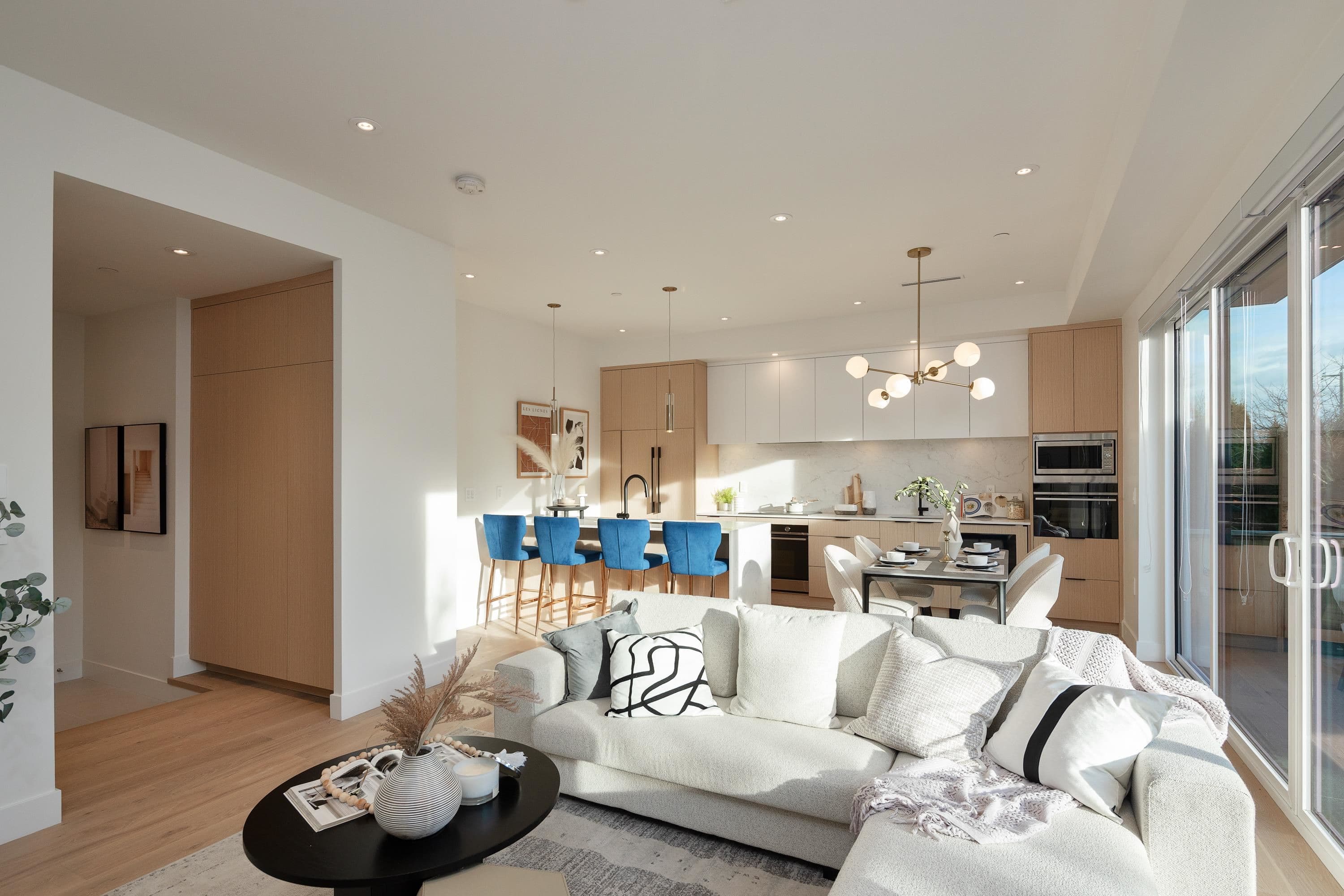 32 E 37th Avenue, Vancouver, V5W 1E2 — photo 3