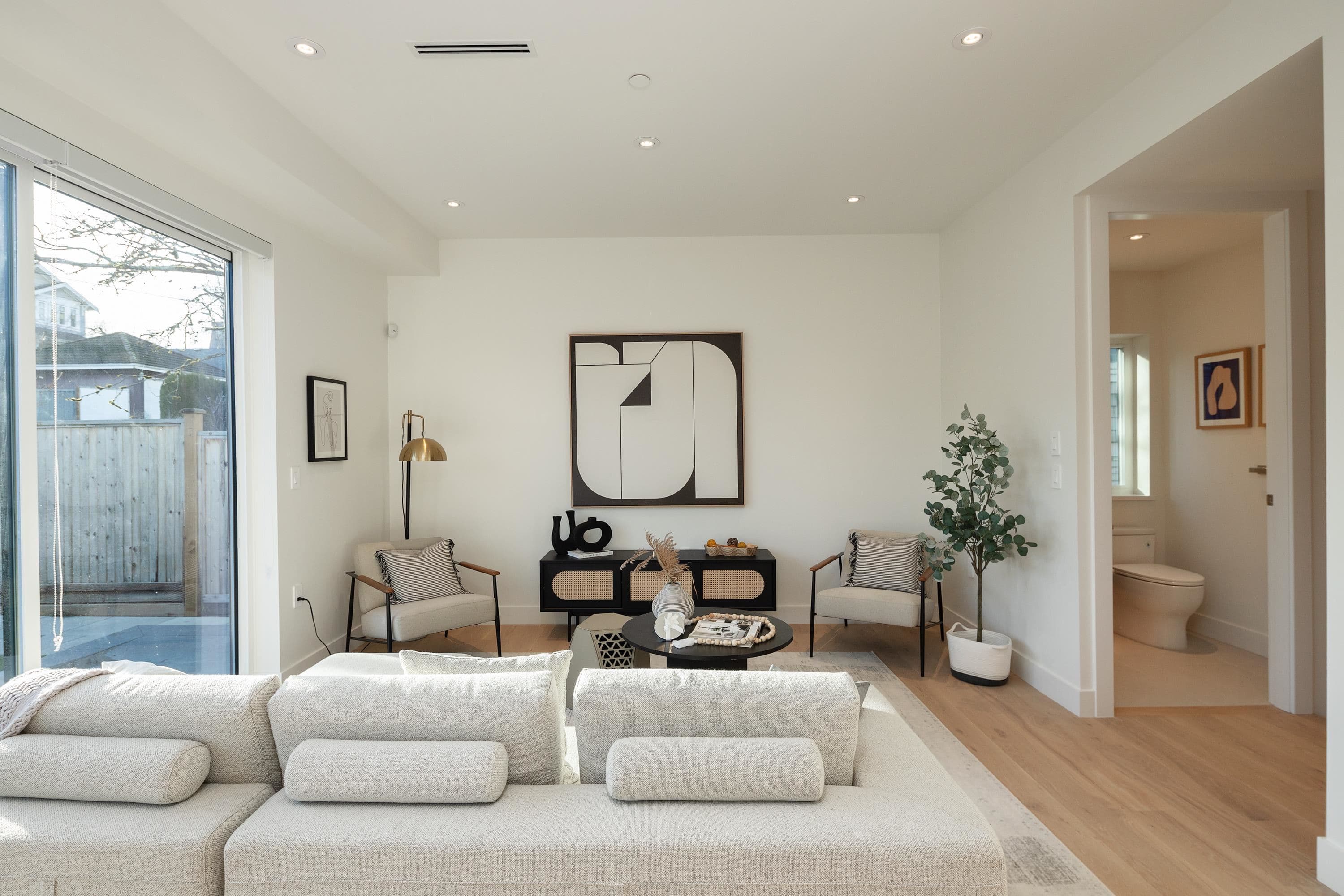 32 E 37th Avenue, Vancouver, V5W 1E2 — photo 4