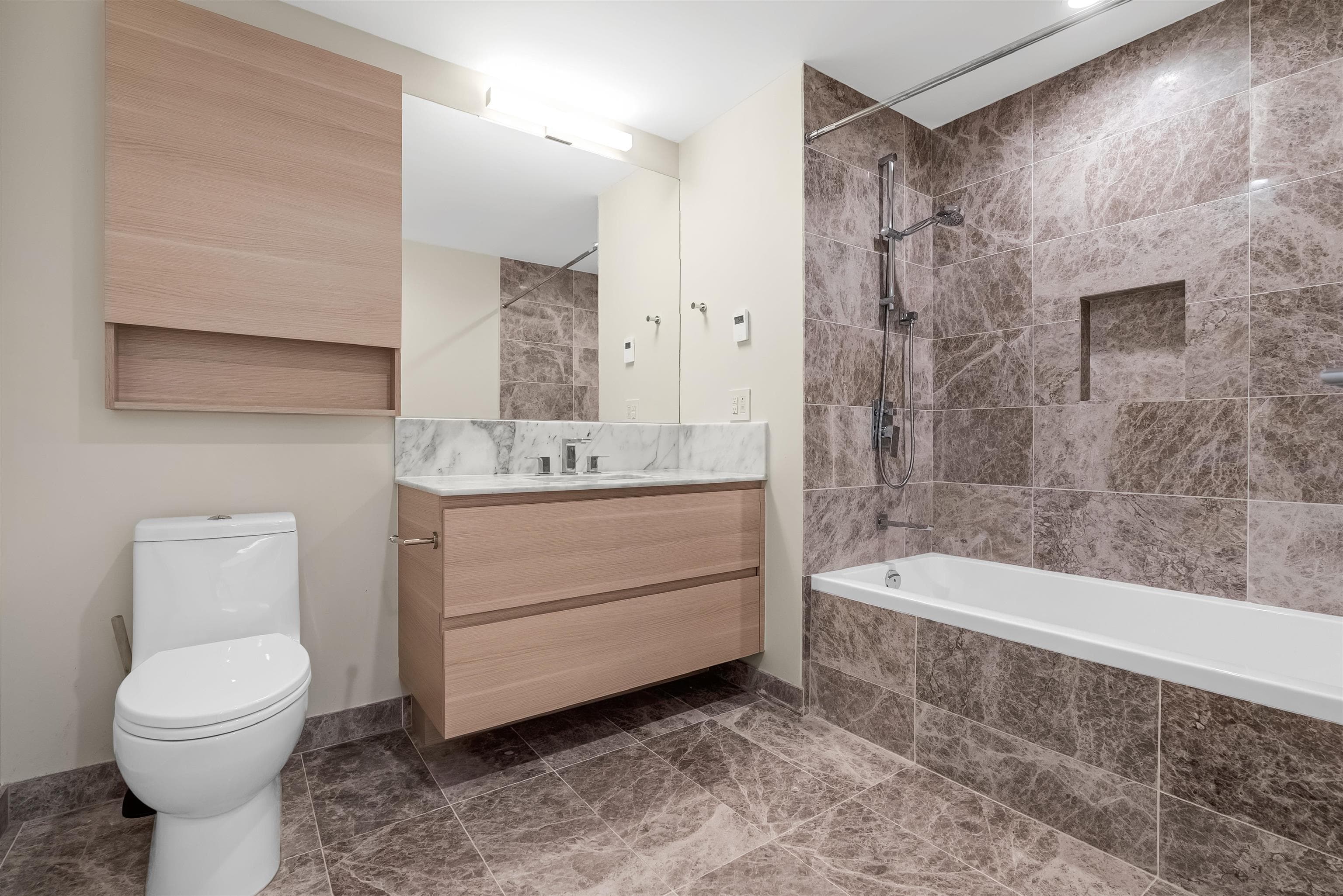 903 - 305 Morrissey Road, Port Moody, V3H 0M3 — photo 2