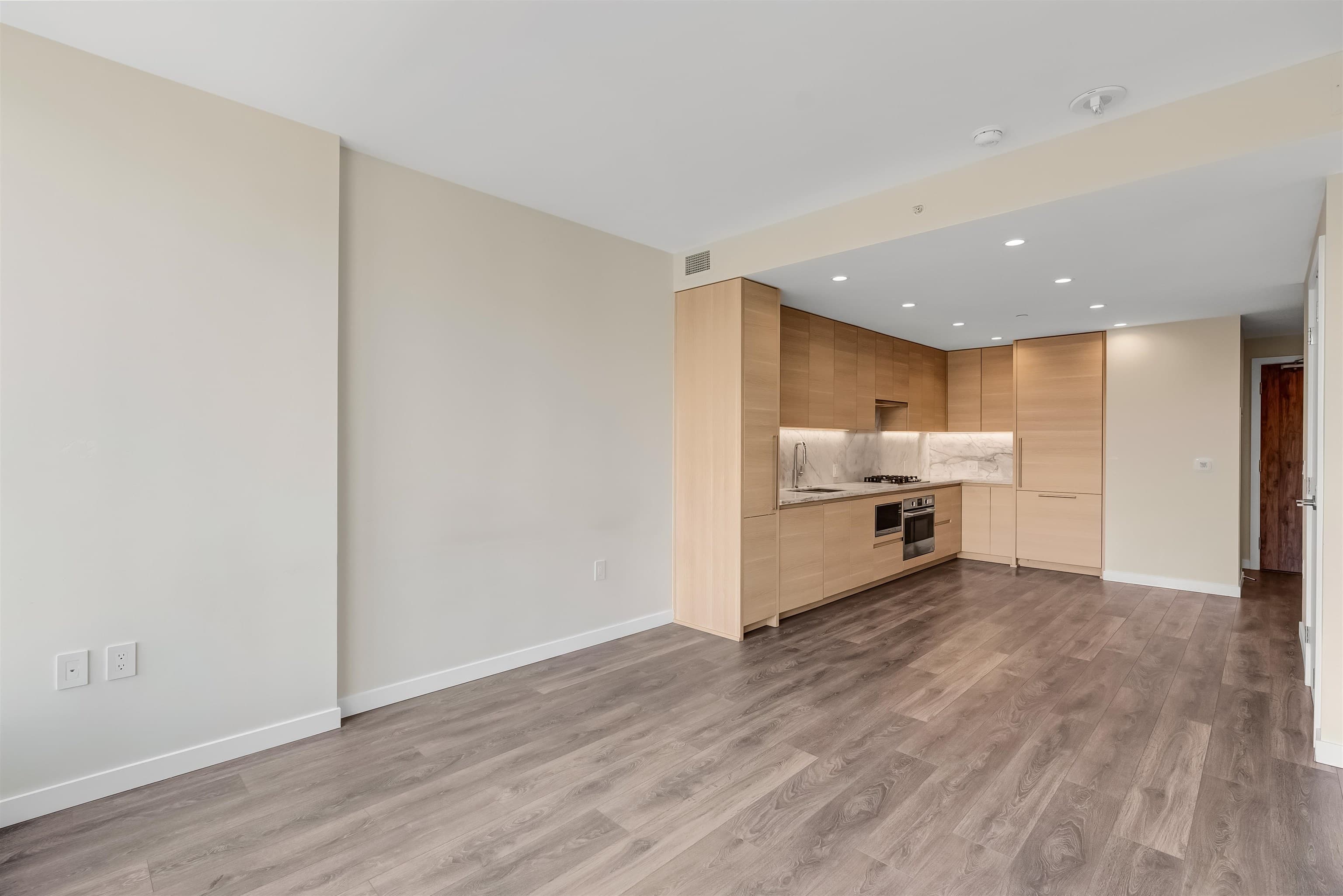 903 - 305 Morrissey Road, Port Moody, V3H 0M3 — photo 5
